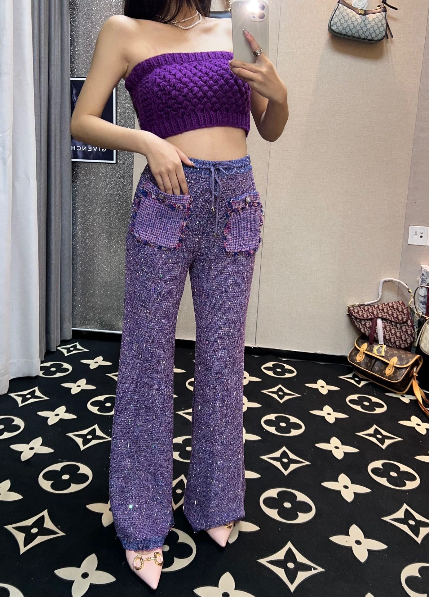 14BA5ABB-77AE-4F46-8A27-CDBB71E638A6