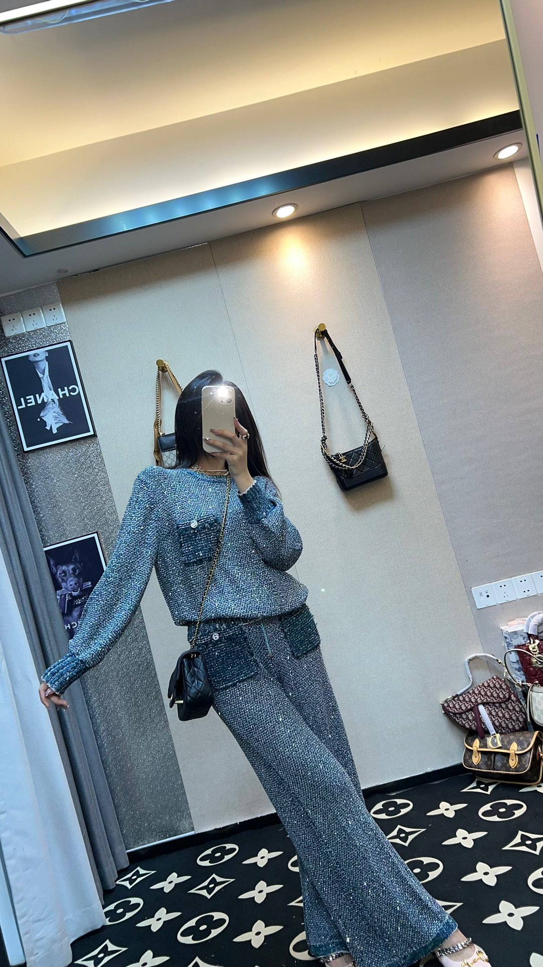 6DB5A1F6-847D-4576-AAEE-0AC4A1F95A10