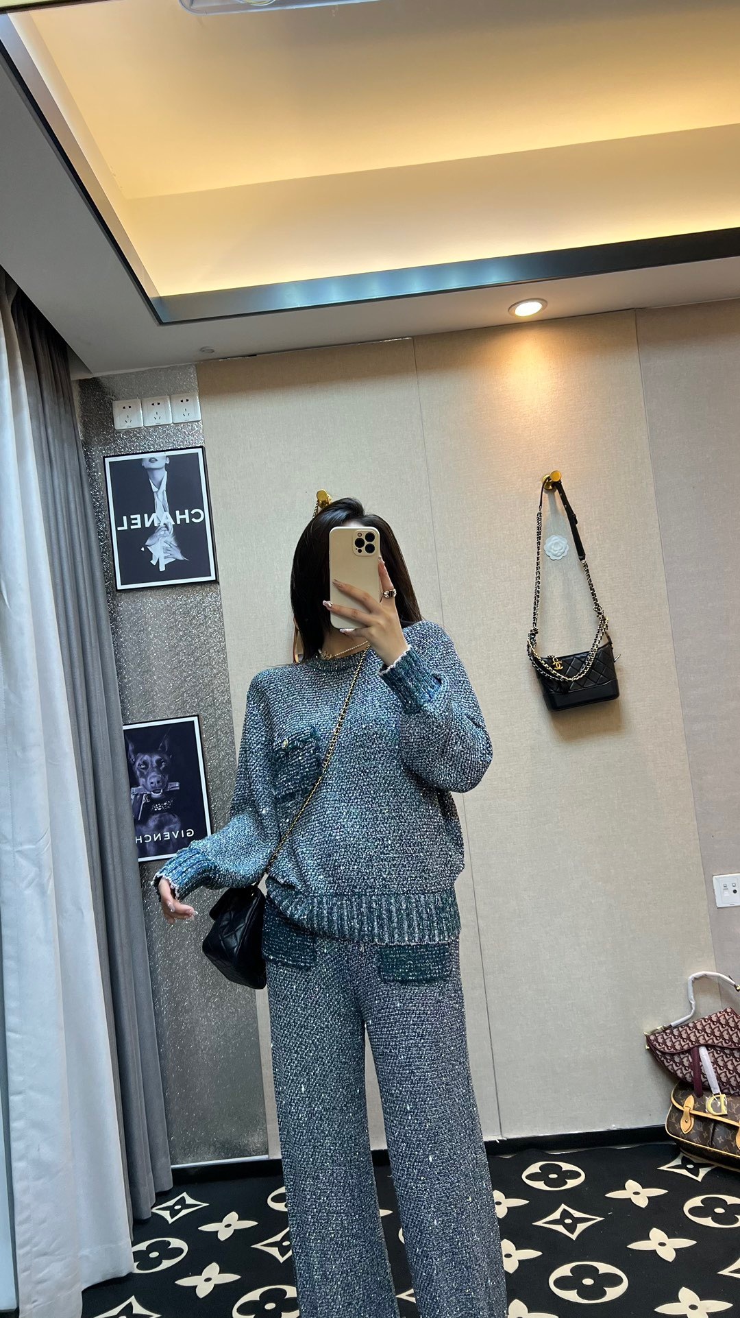 68903436-87B7-4CF1-BE0C-7B225D9BFB12