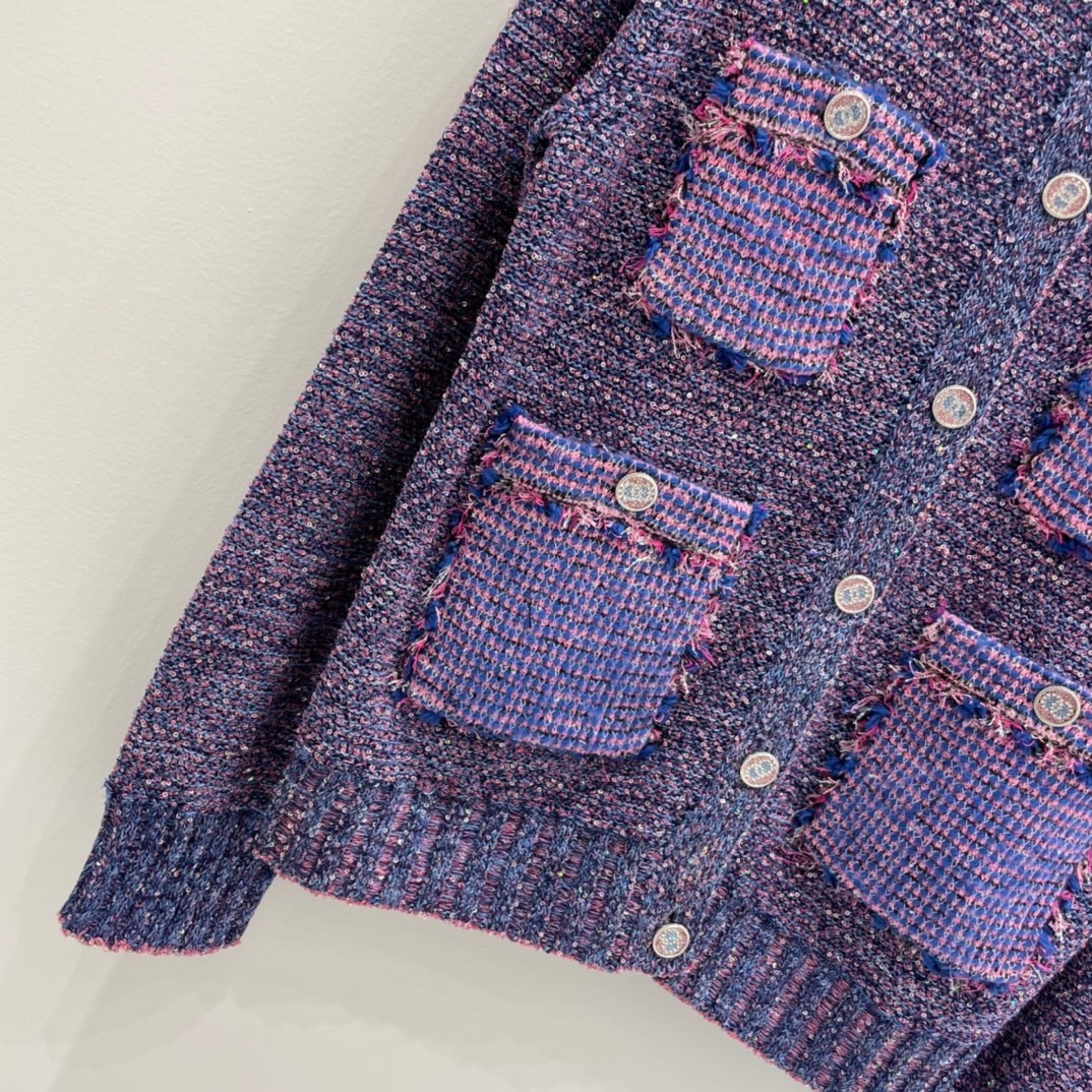 B6FD6910-17D3-4CD0-8589-3E1E31029D0E