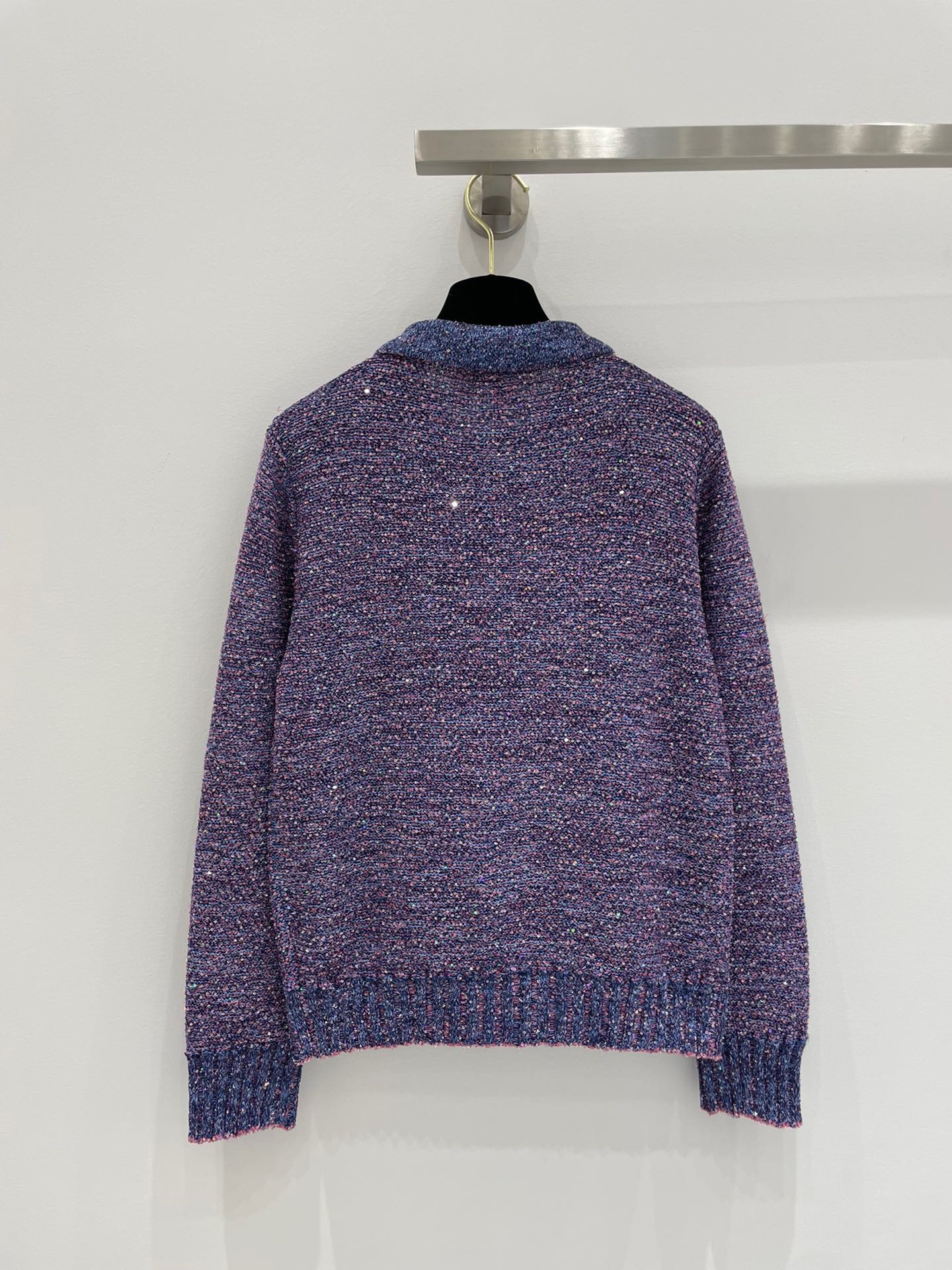 4CB372C2-C7BD-4444-8DA7-D654C1FBCF60