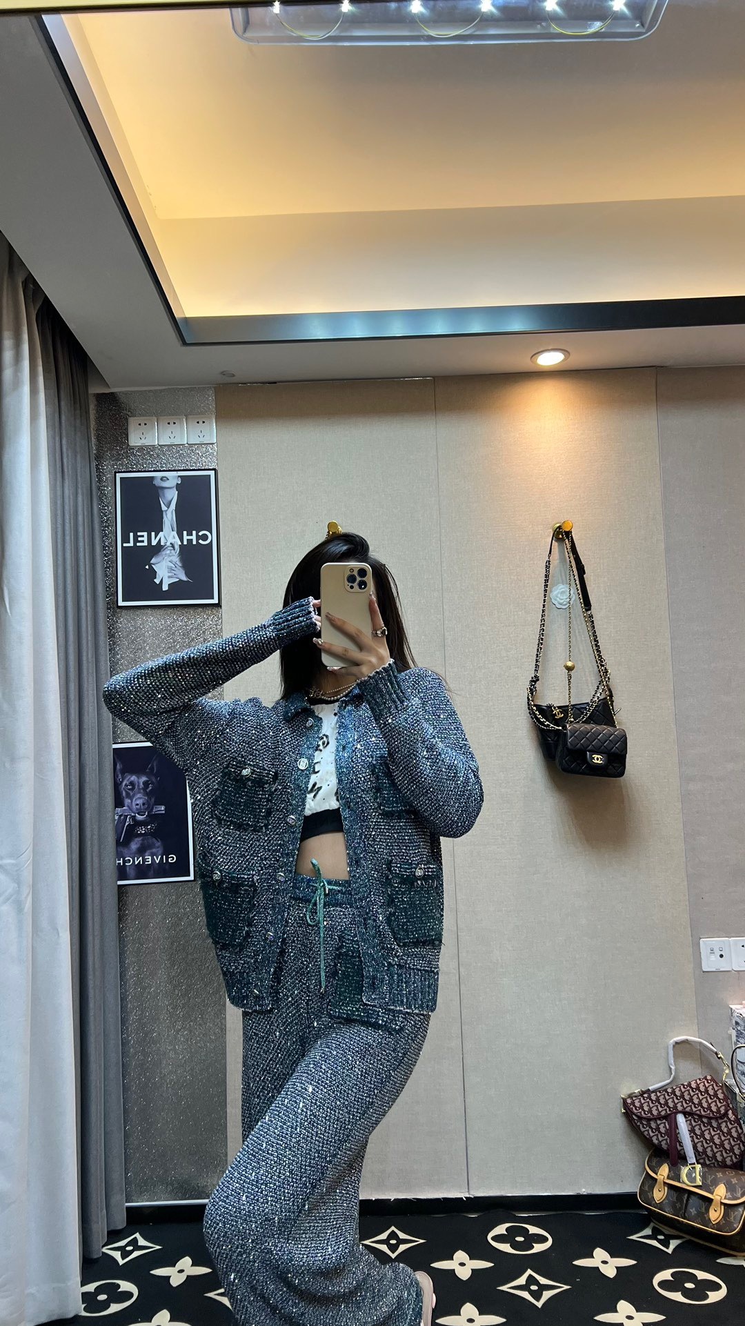 E0A88859-3B0E-4330-8B58-F06543FF266E