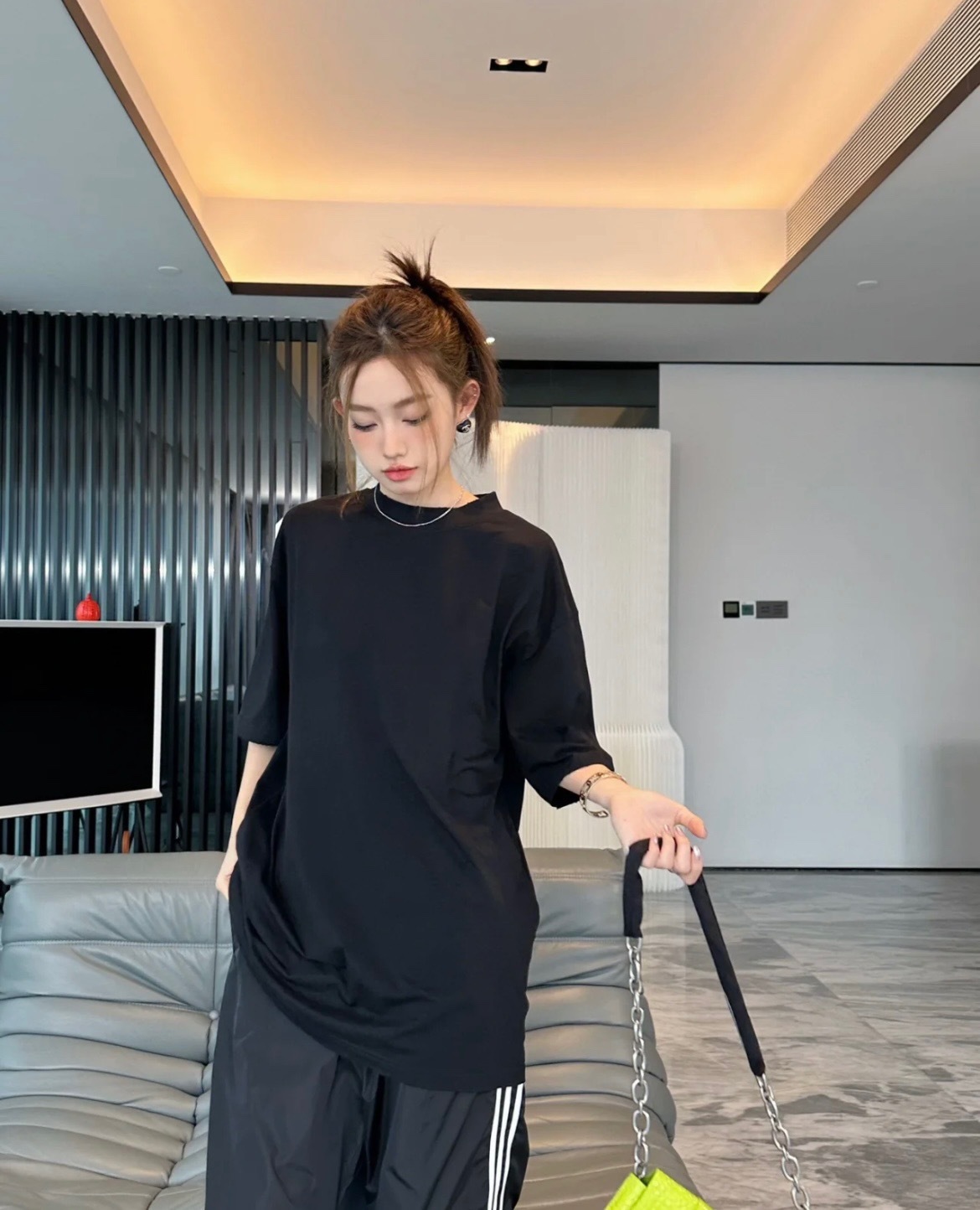 6EAC1A8B-6765-4690-949C-B4F9F1D58BEC