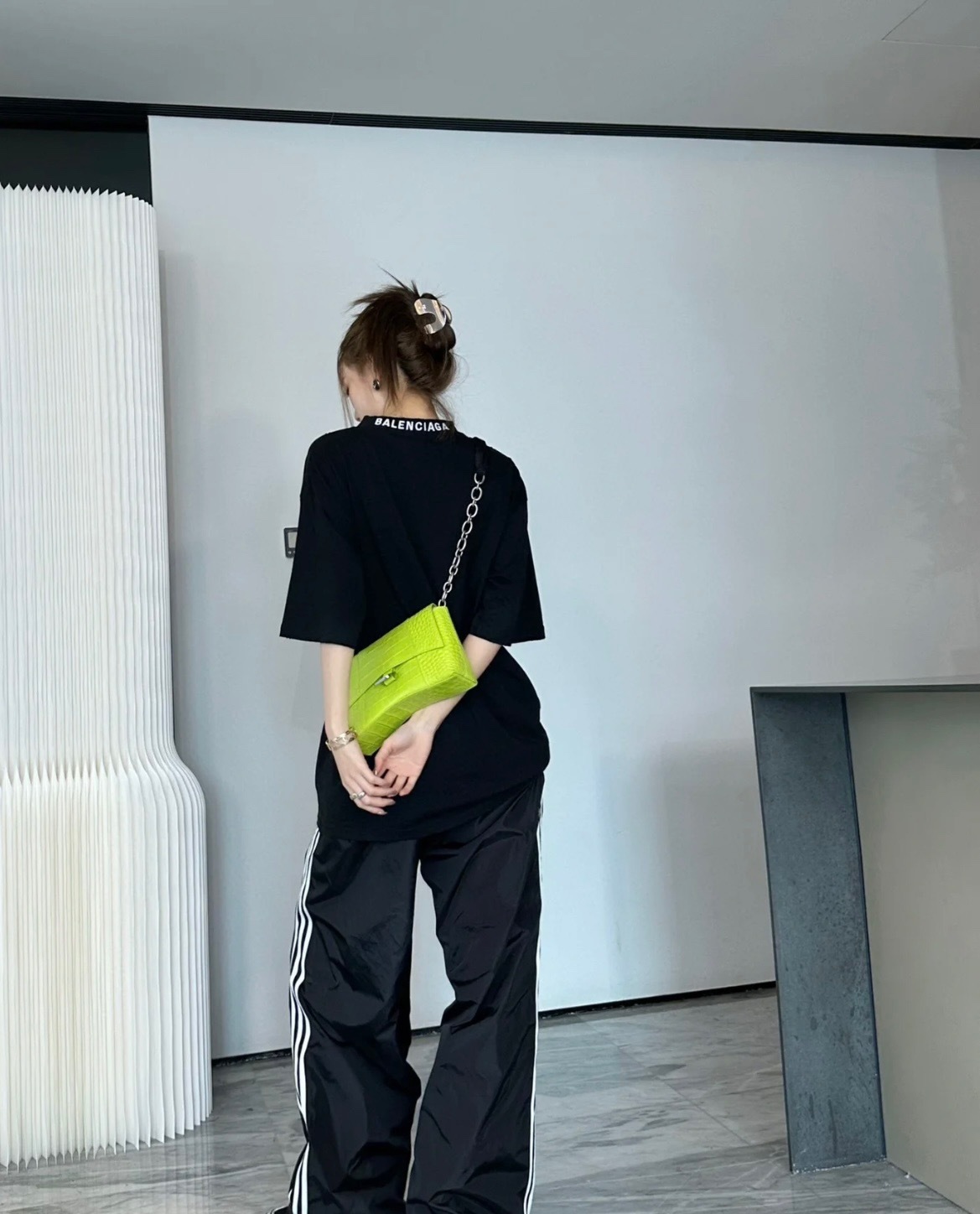 4FE02444-CA28-452A-B767-EB0FA0853477