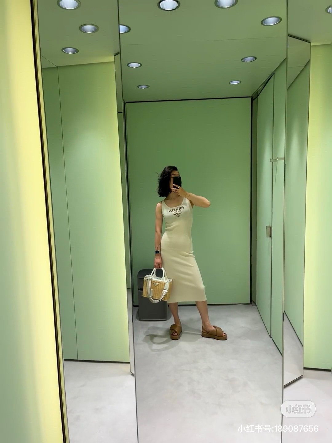 570206CC-A7D3-44AA-A266-507CE56B3344