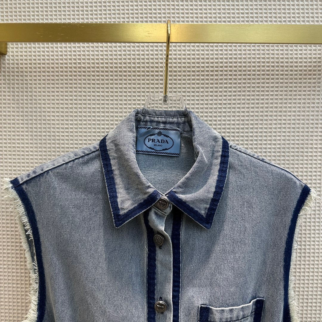 51DD3391-A56B-4619-AA66-F92C40B6A555