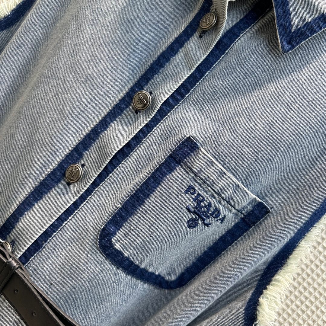 24AC75C6-7F1F-4354-ABD5-59AEC411D89A