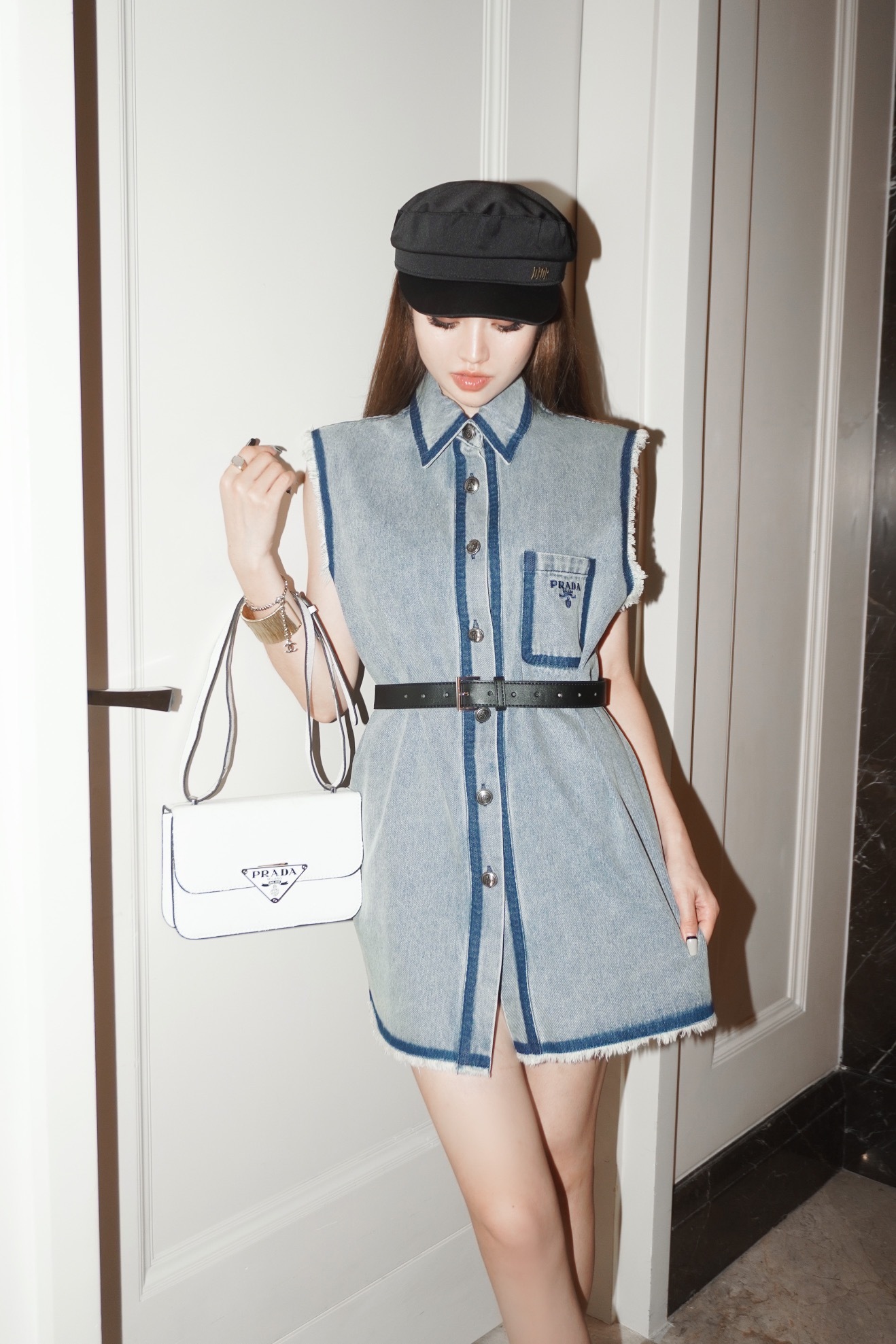 27098E8B-7496-42B4-85C4-E6DB74CB42B2