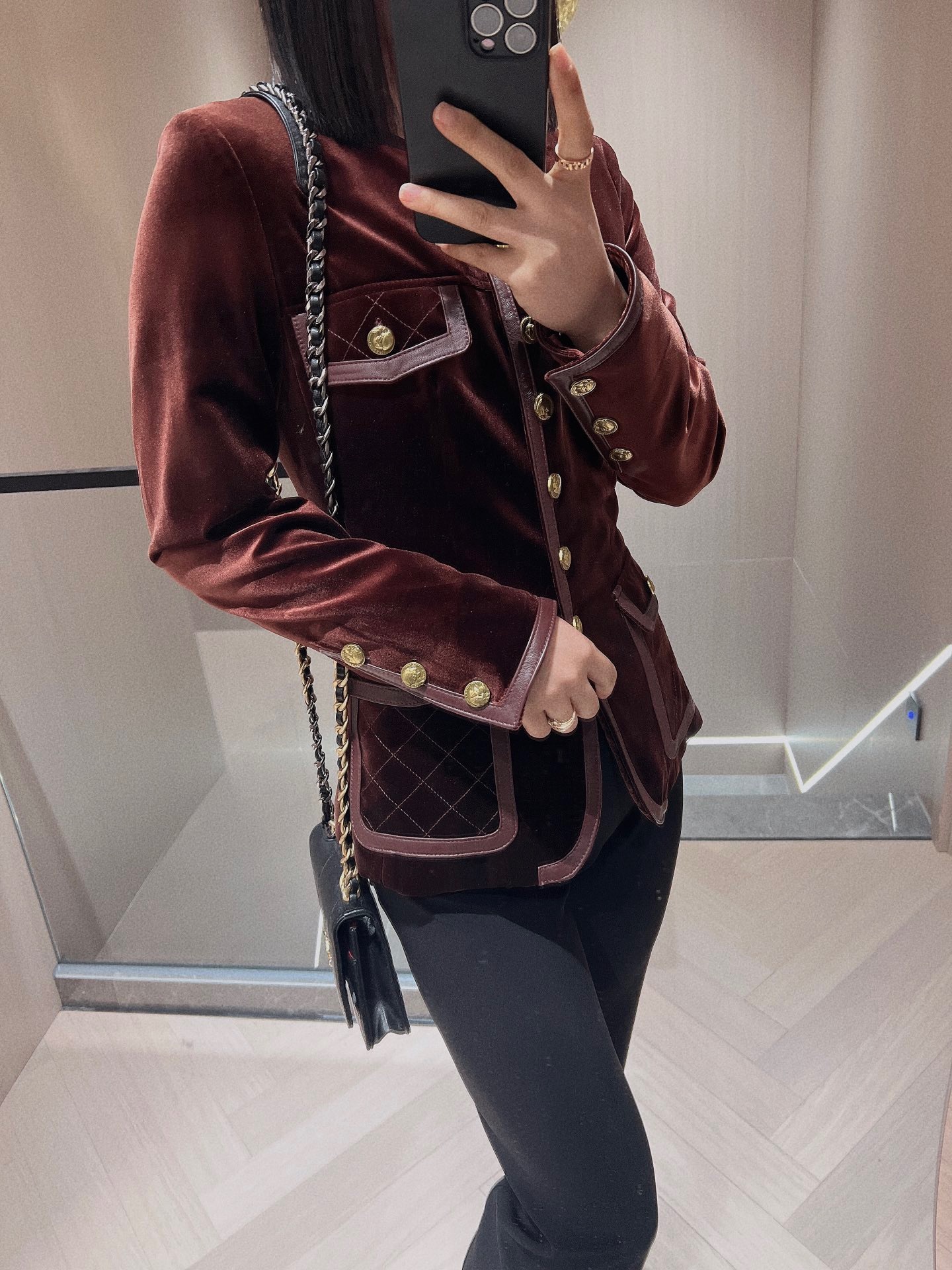 516D4329-AEDA-4195-B684-89E1D833CEAF