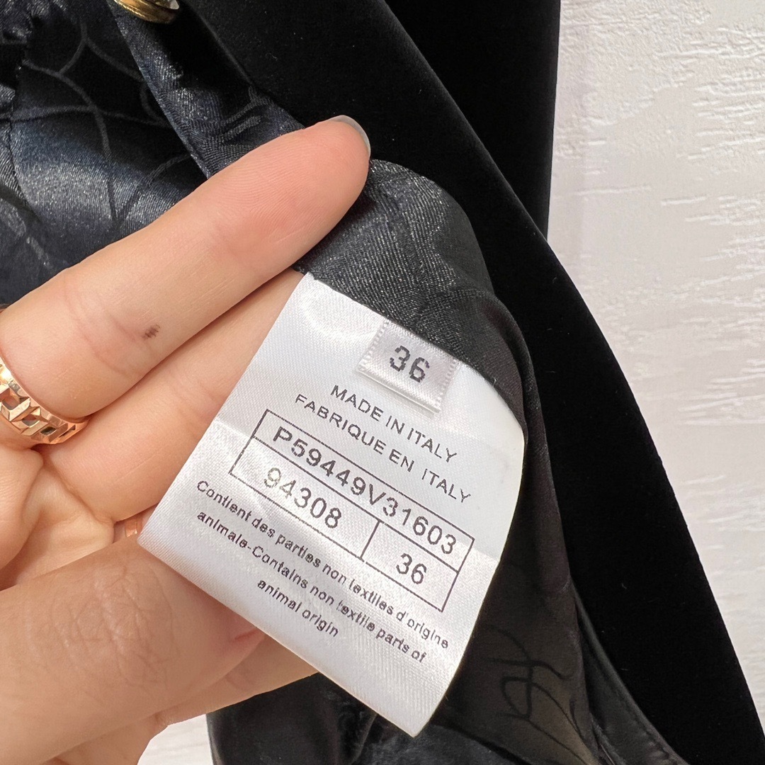 D424BFE1-E6FC-4B59-8C8C-7FB9F9EABB66