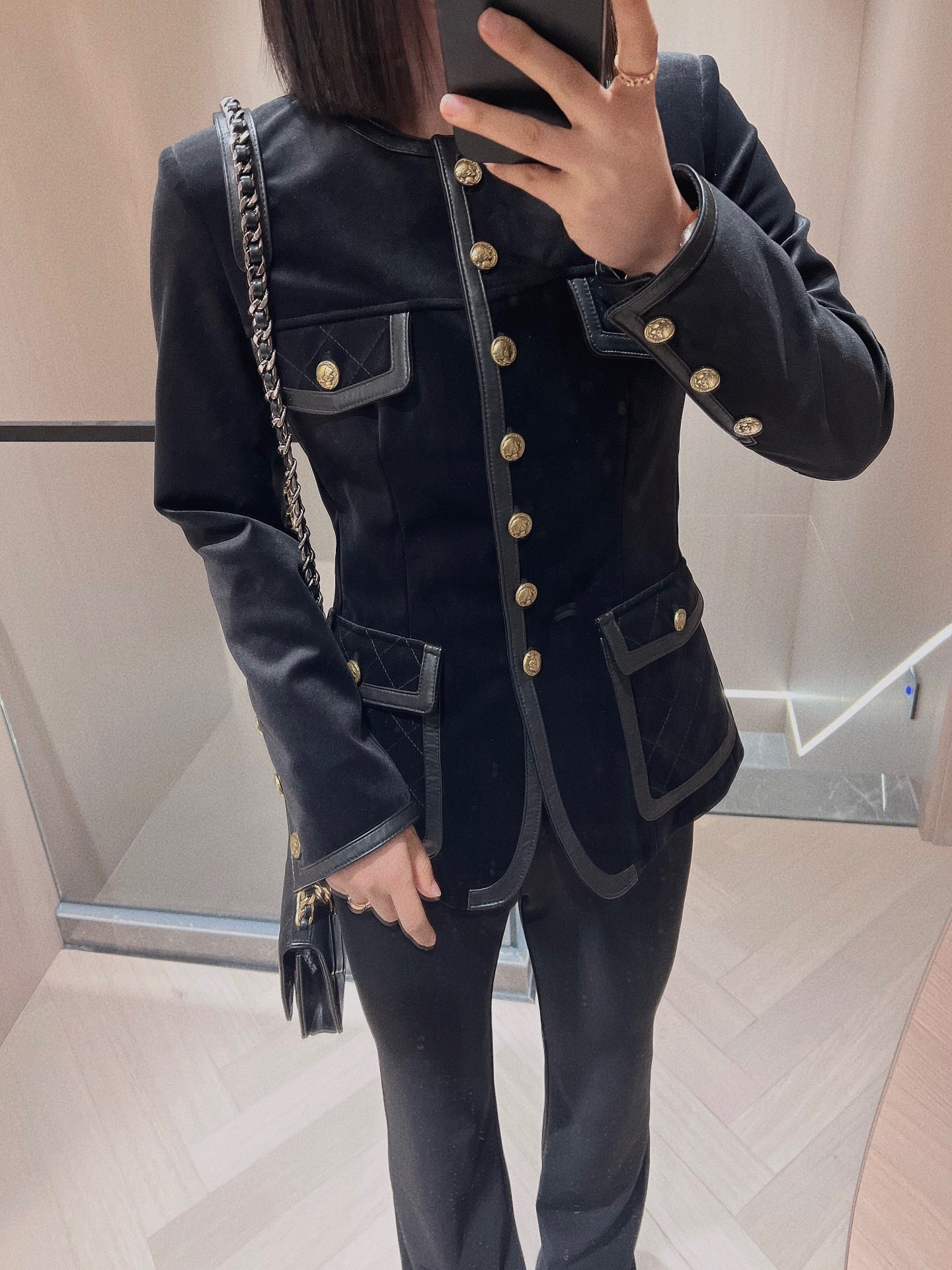 5727D7FF-F3FA-49CC-B362-20F000FC7C4E