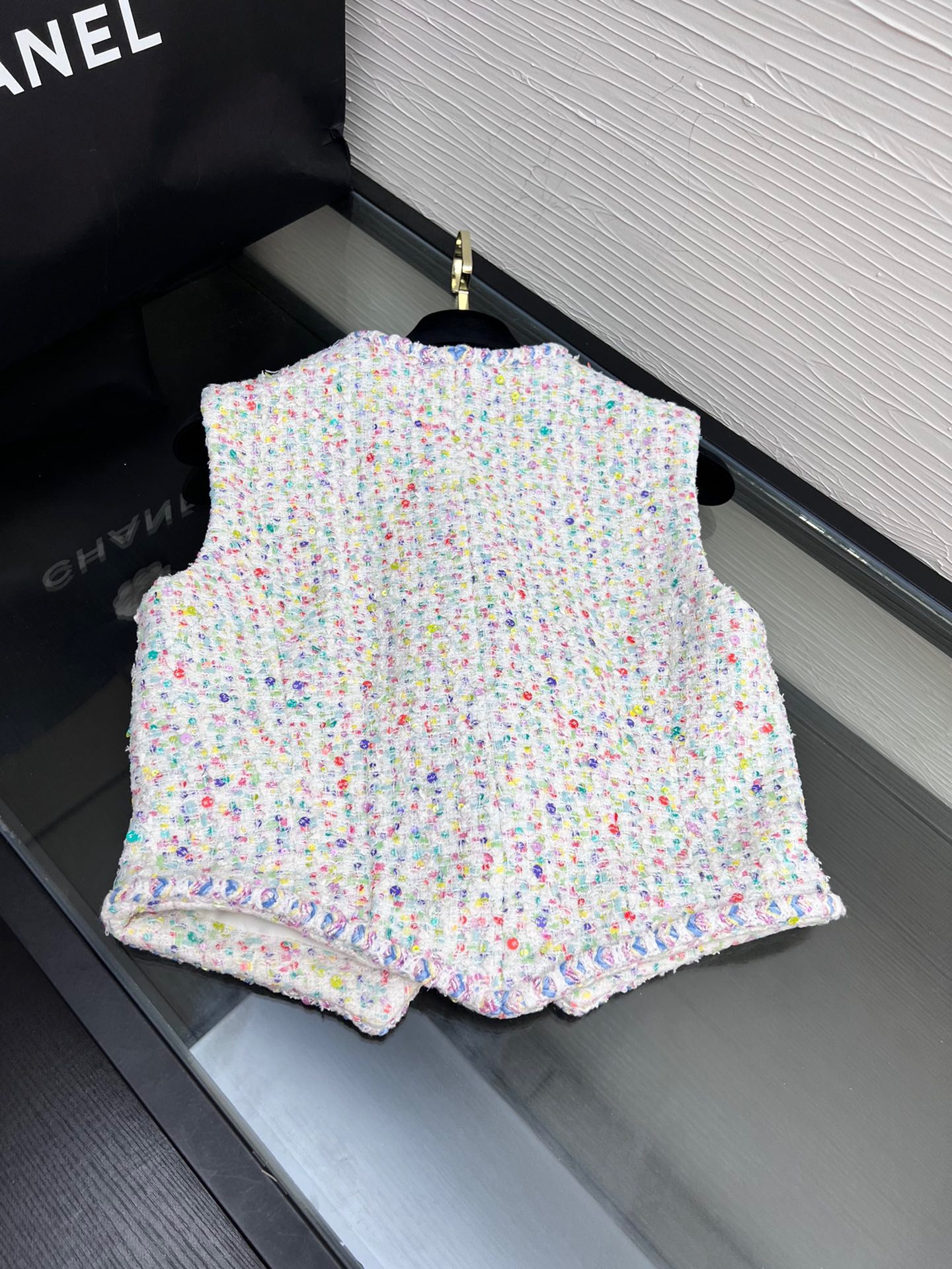 2D1979D9-C5F3-407D-A63F-147163827613