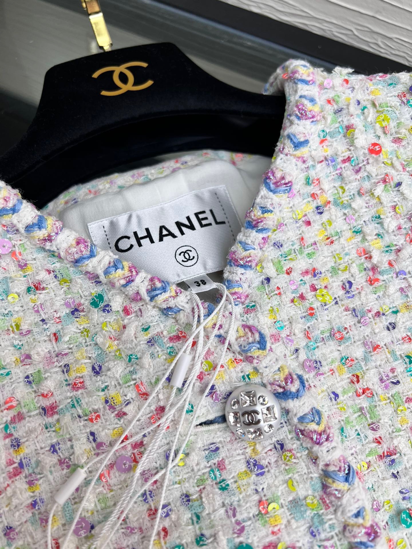 CF7460F1-42D9-461B-A867-D9E2A49FE722