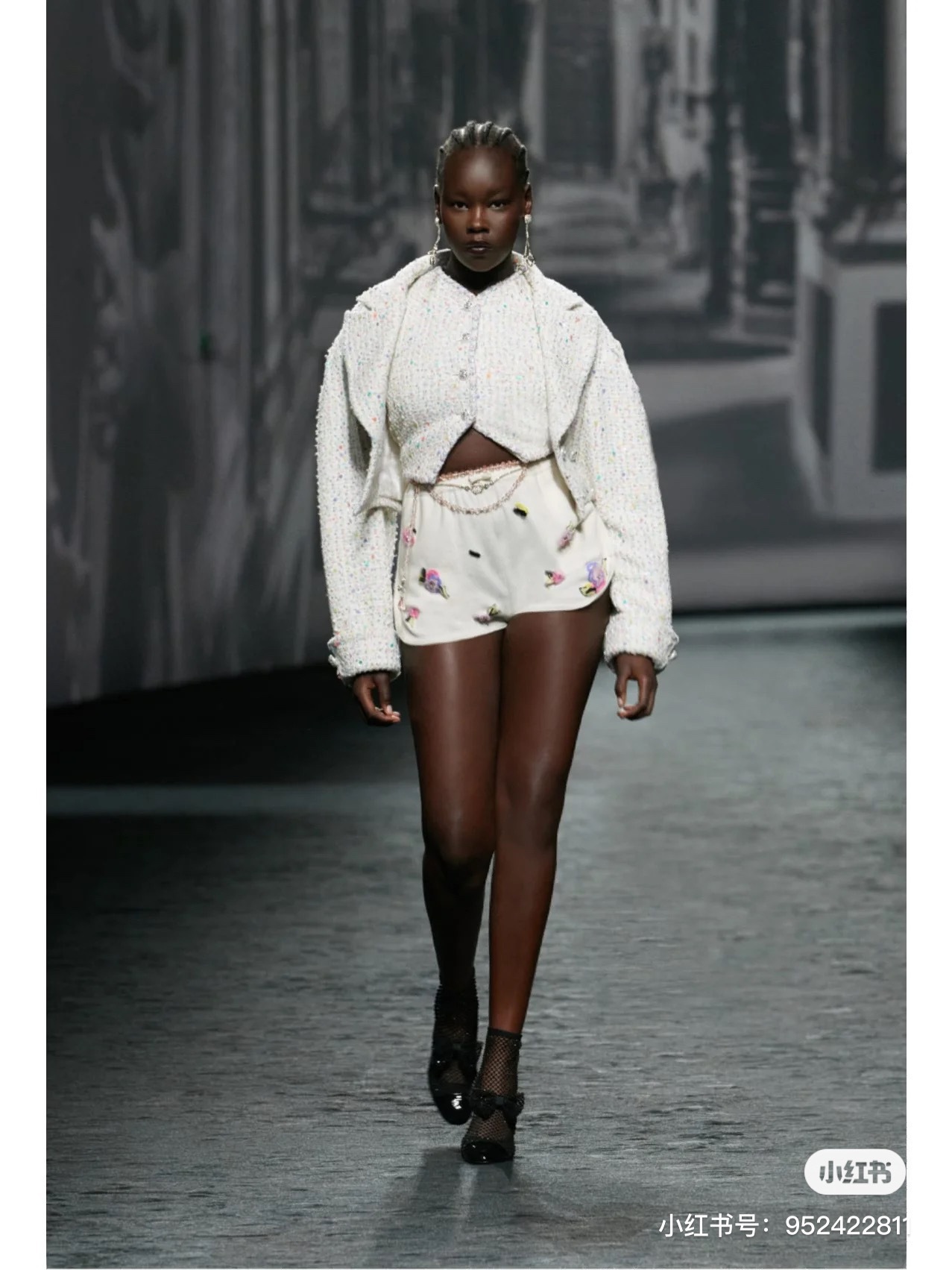 976DEE1F-1224-44A6-B4BC-1568A3FBE768