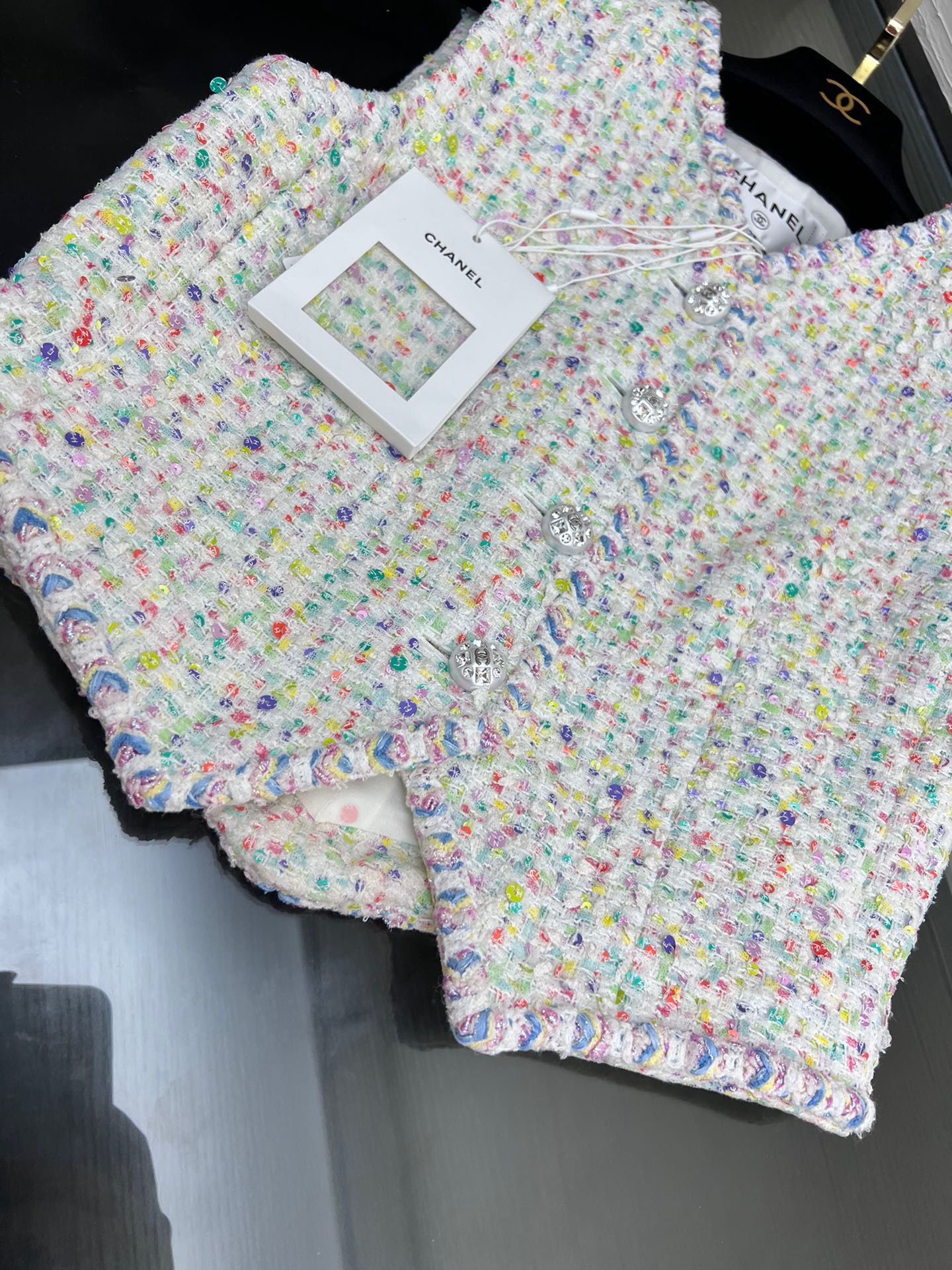 F438F30B-5858-4E8B-BCA0-4524D3CDD40B