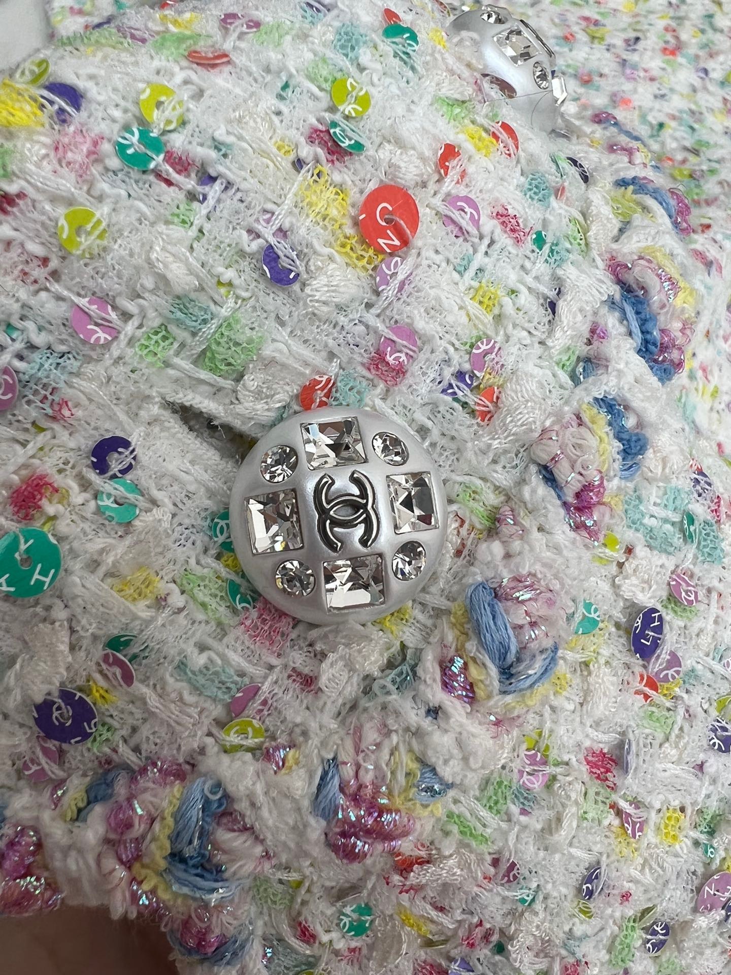 4404400C-C1B3-4090-AB85-B23BDE6DB8B0