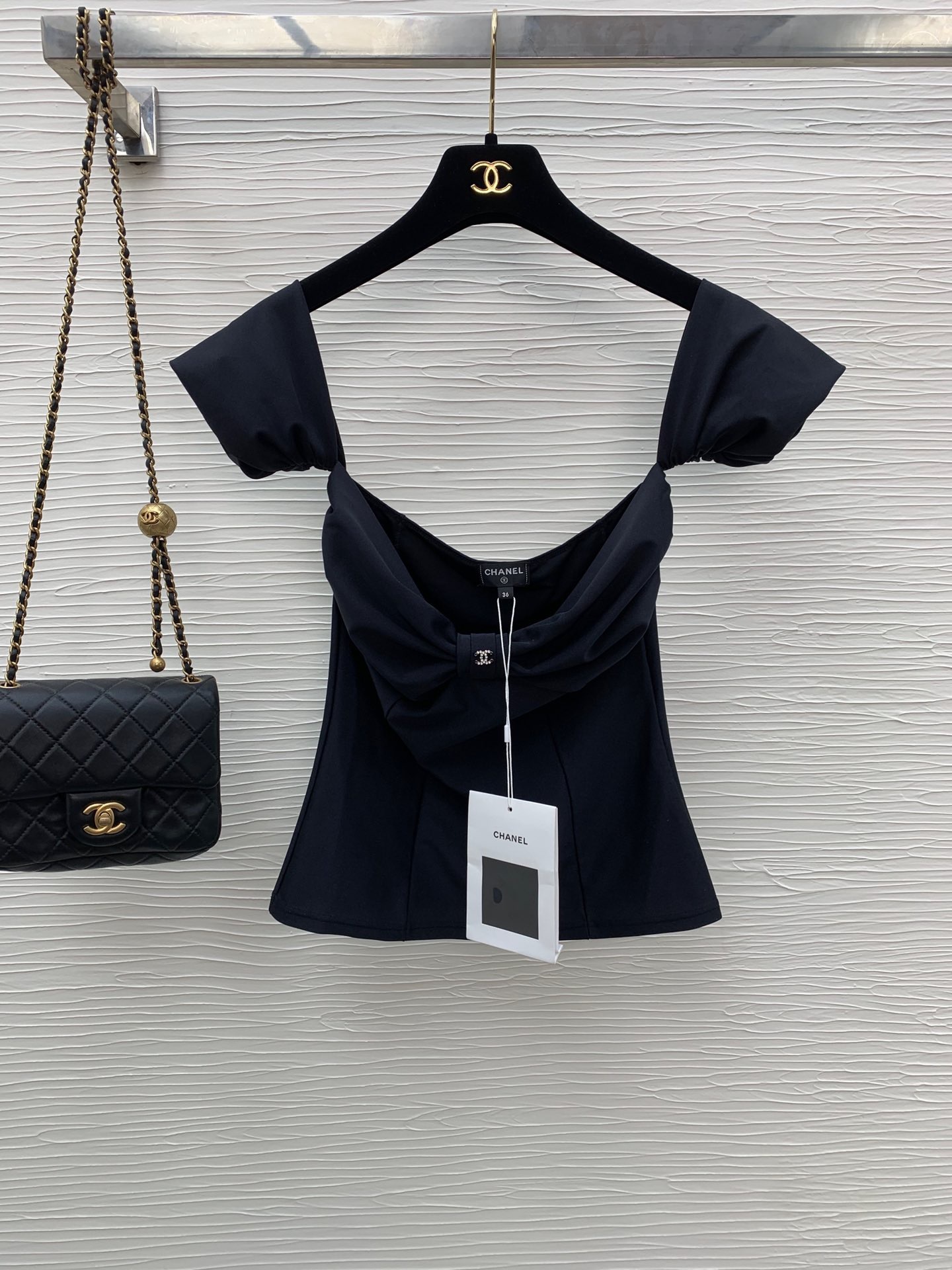 7C490058-0744-4061-AB09-35E10E1A8B4F