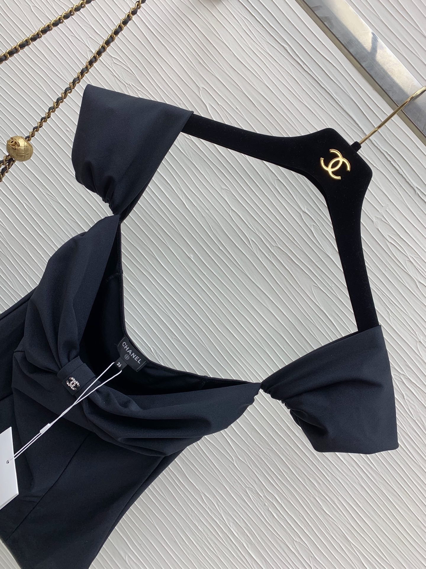 85E1D348-B98A-467D-9A83-865F6F58B51C