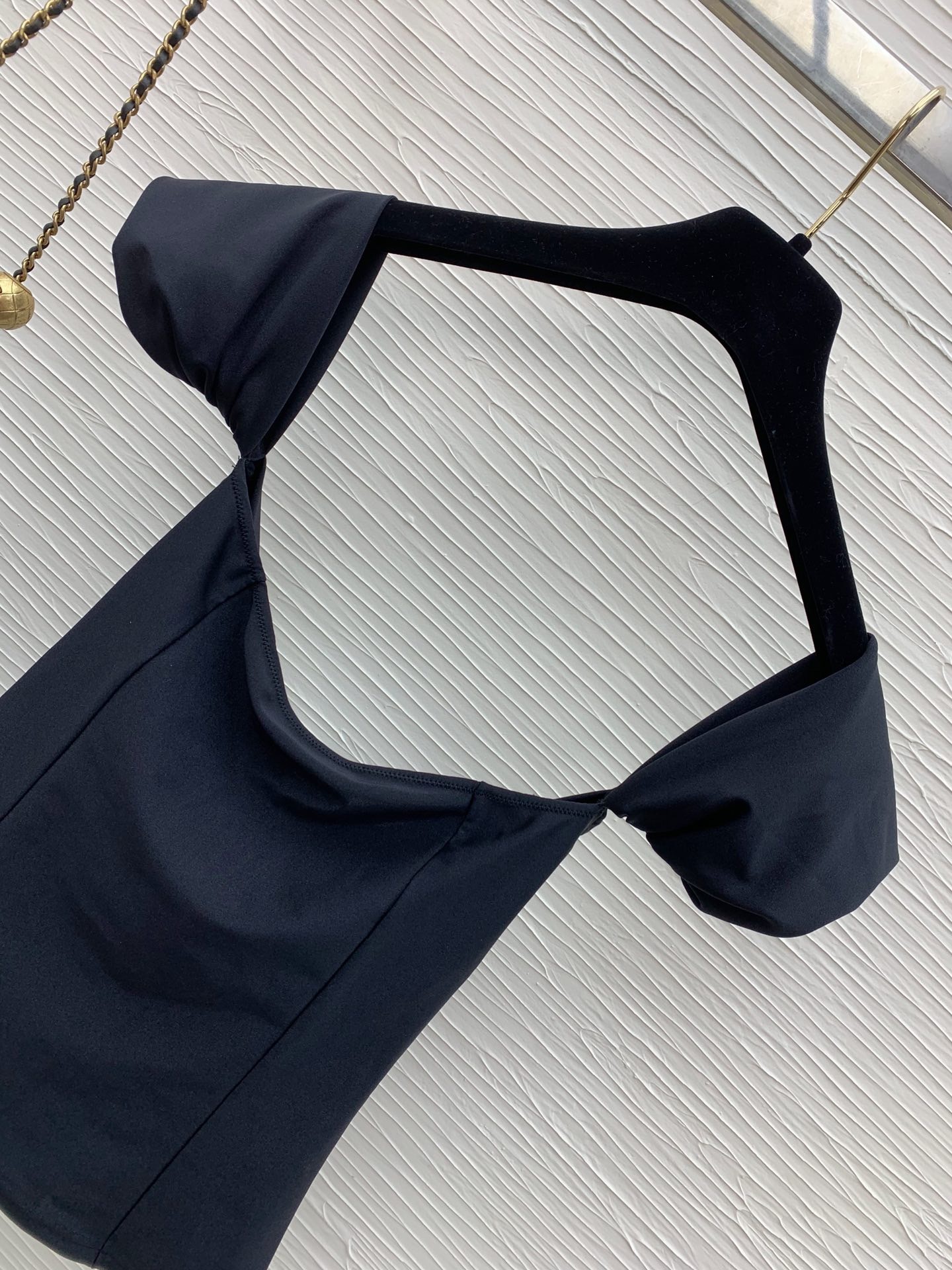 B9206ED0-0F8B-424B-99A8-566529AA4FCF