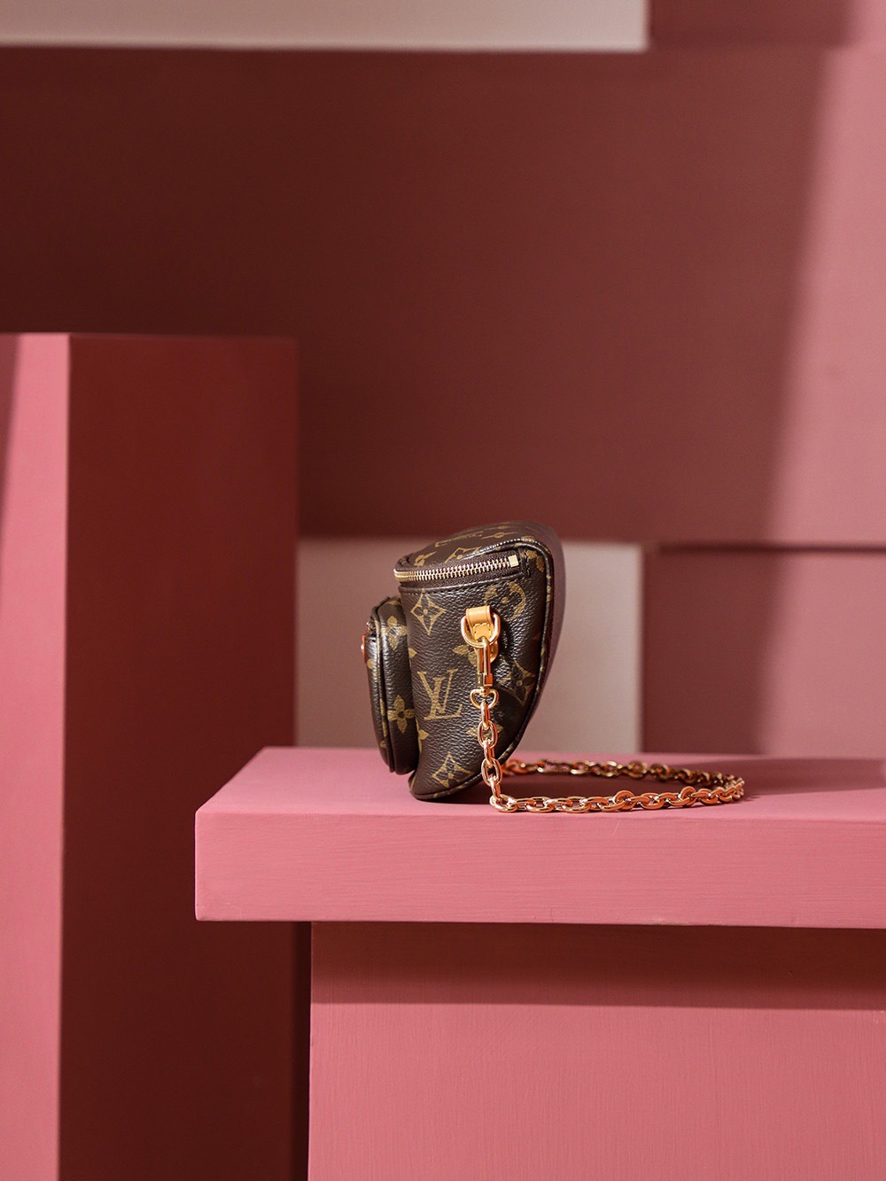 72E14B75-338C-4826-83A4-57671DDDD4D8