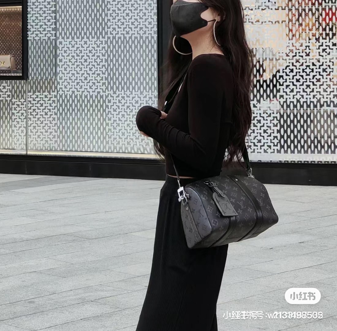 12CF8300-9759-4C67-BED4-0201A2FEF27F