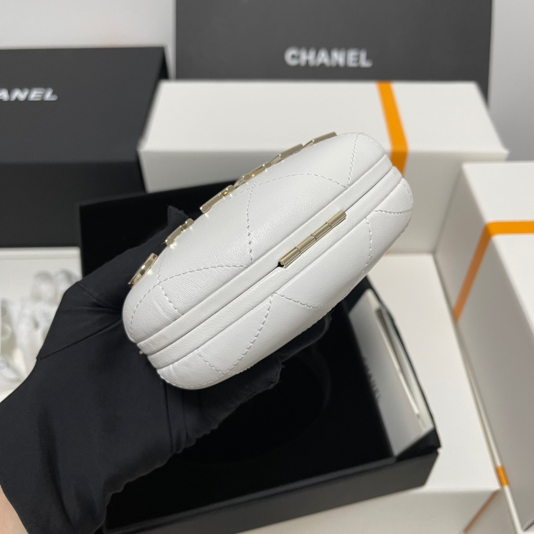 1F3994B7-0049-4573-B35F-25BBEC2C9F41