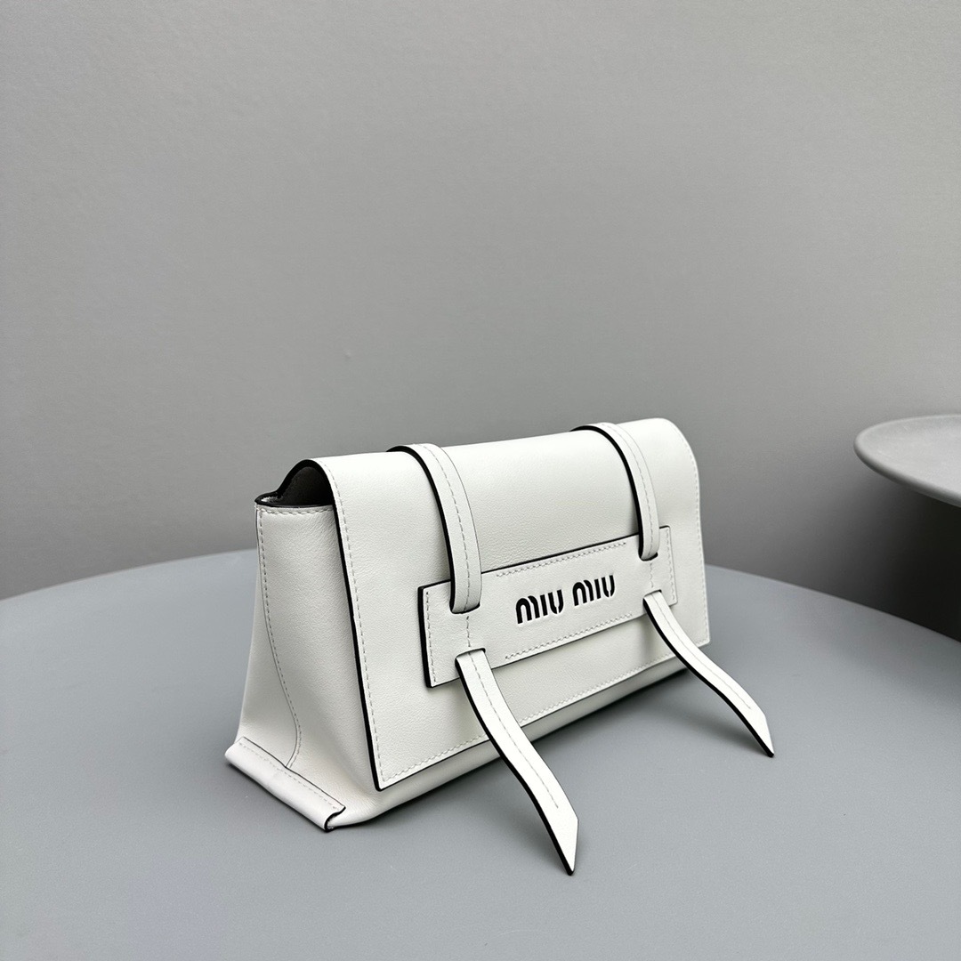 B564746B-C0E2-4515-9D04-4E2DF09F1D19