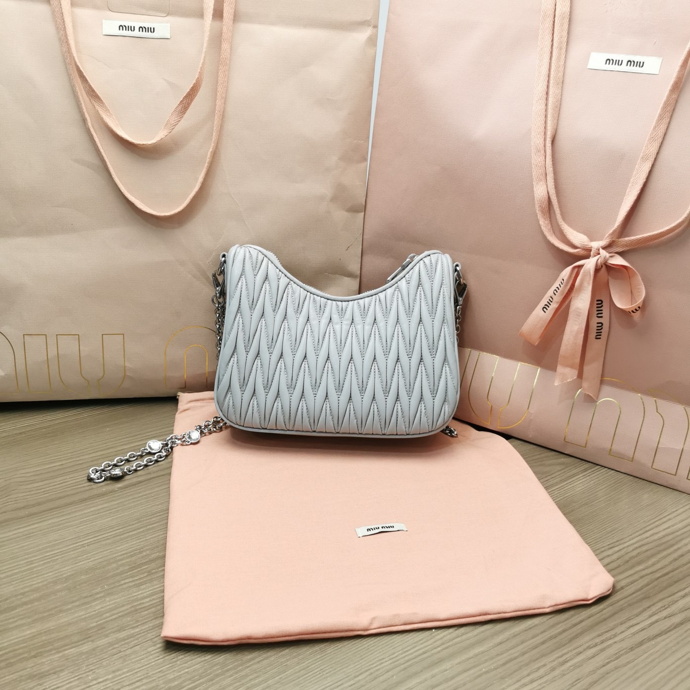 3A6AC576-4F94-4BD4-A92E-3C904C780B26