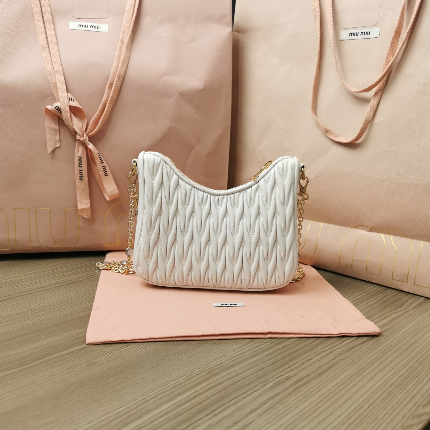 62783CCA-7A8C-4A9D-9866-AFF40C7DB33B