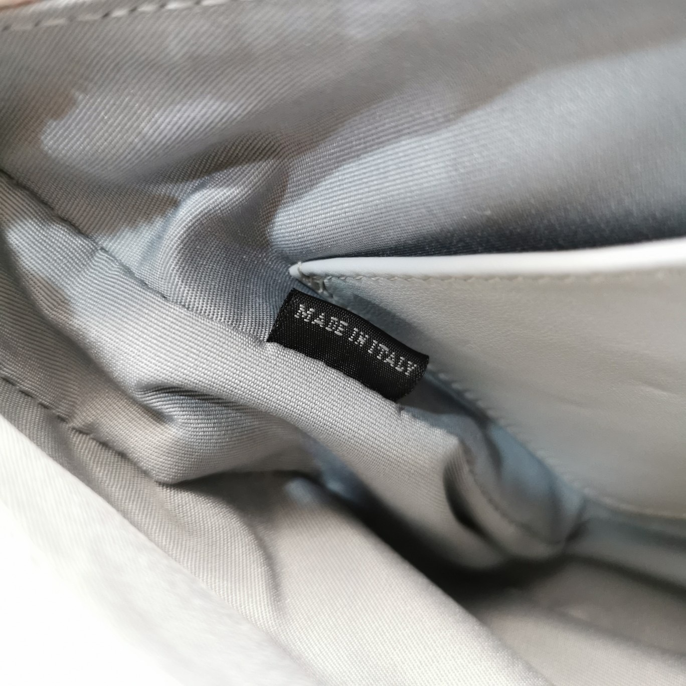 CE73103A-7816-4C0C-8201-6E52E2C7C452