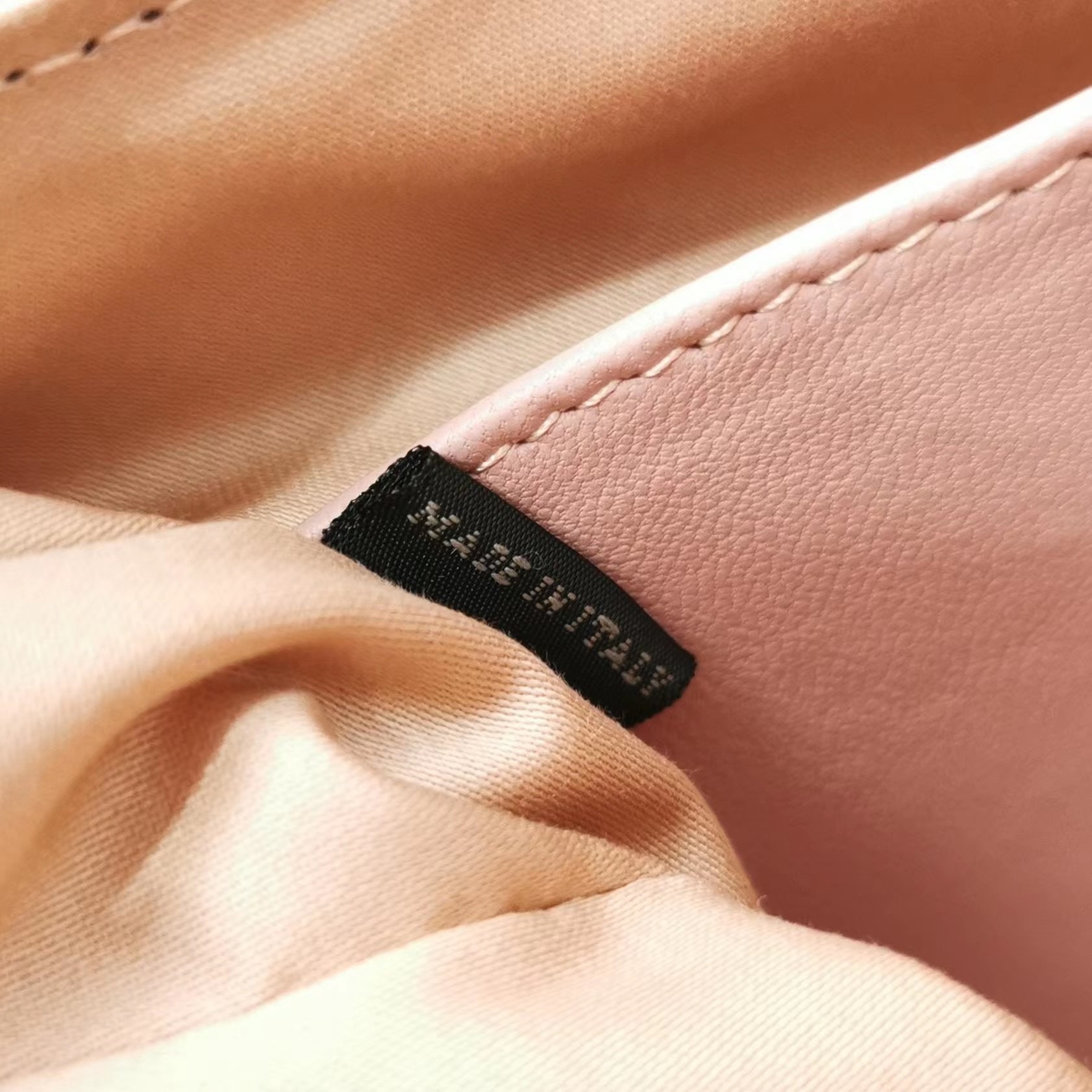 D7AF096F-B111-4E0E-B3D7-DCAE1C0F8B86