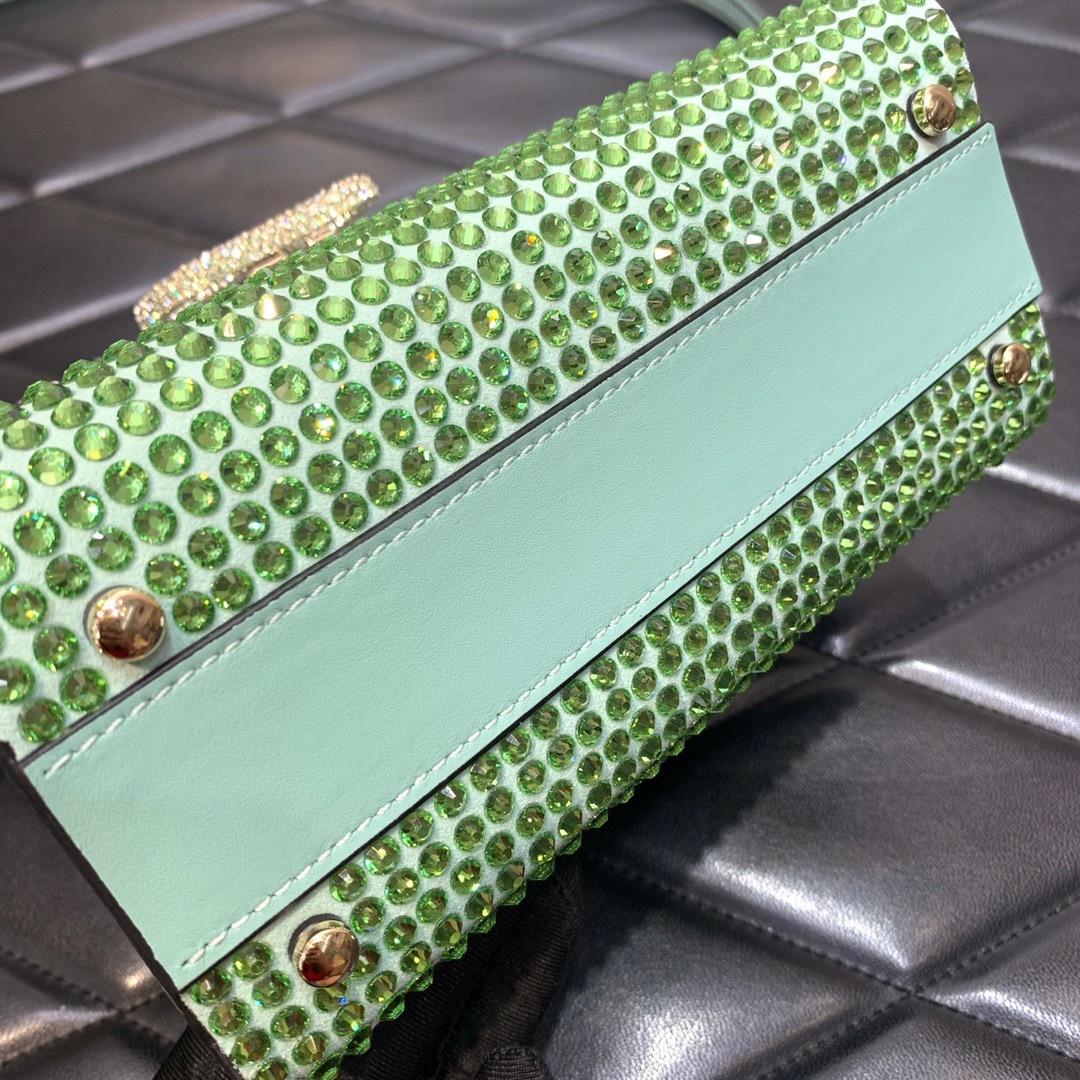 CBF88E22-D833-404C-AE2B-F6F0D4F78DFD