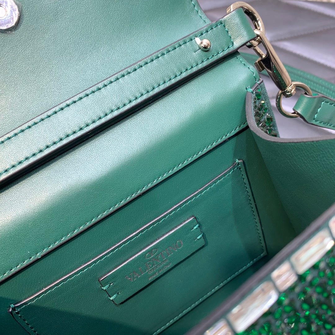 249CD1C7-1BE6-4D1A-BC22-9A3A2F15B557