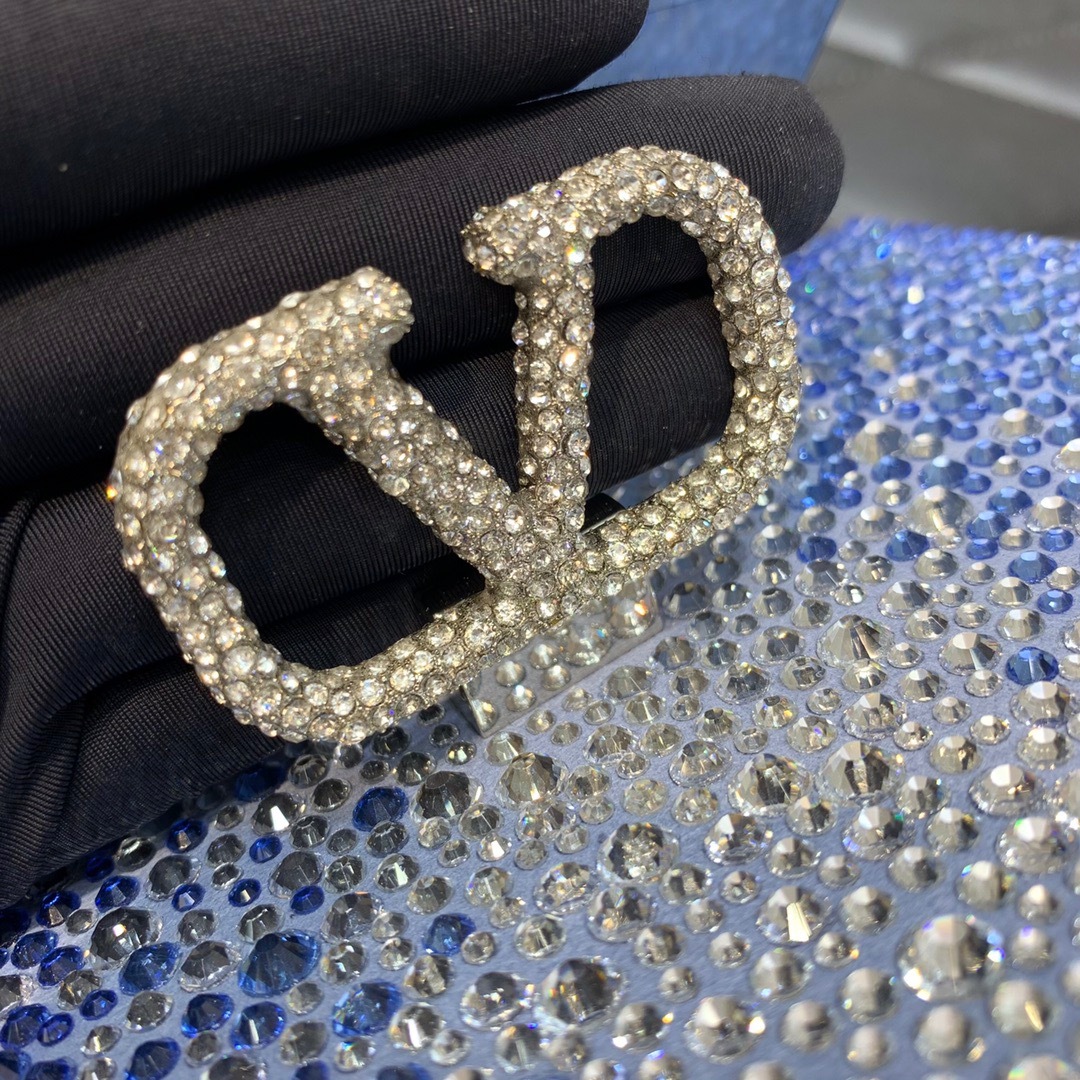 3BC92E5E-CD22-4FC8-967B-35E2125E8C8D