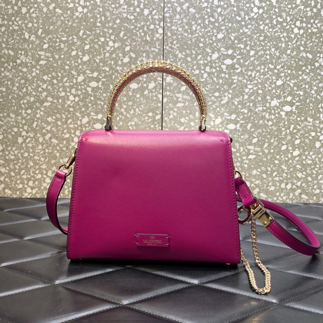 568EB79D-4444-470F-A1F7-608E8870E378