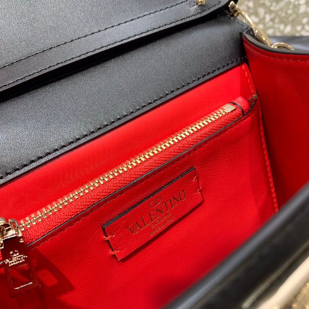 3B8067A0-D1F2-430B-A149-39655D868BE9