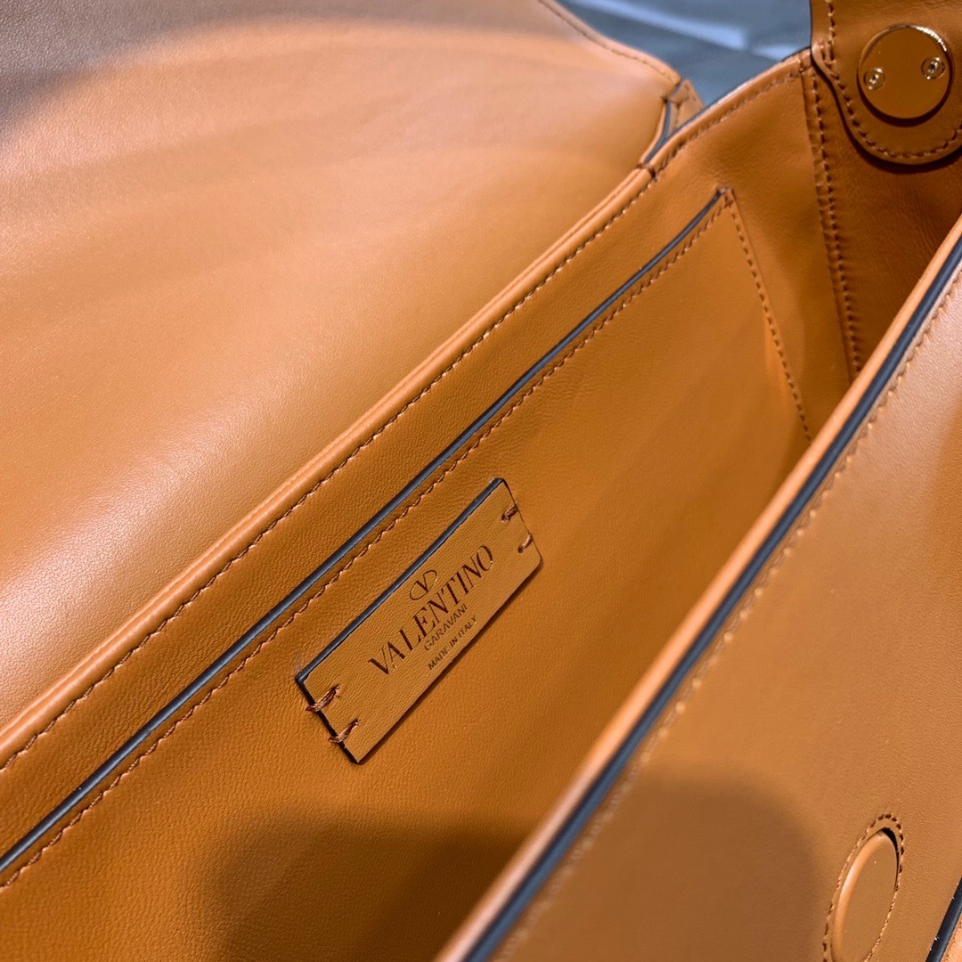 3783800E-A551-471A-B64B-03E610002E19