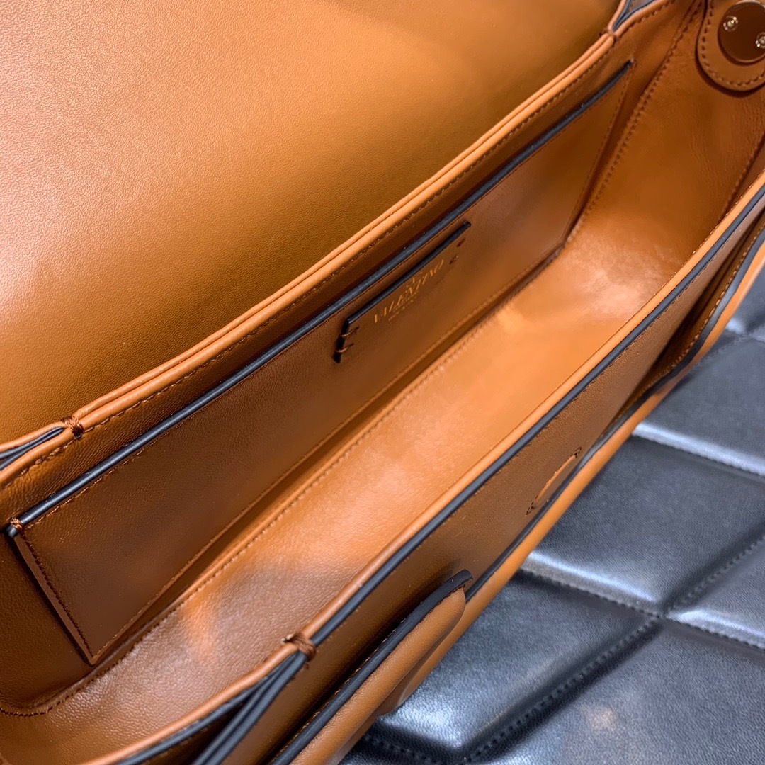 D41B1D64-1566-4FF6-8E43-AB169949185D