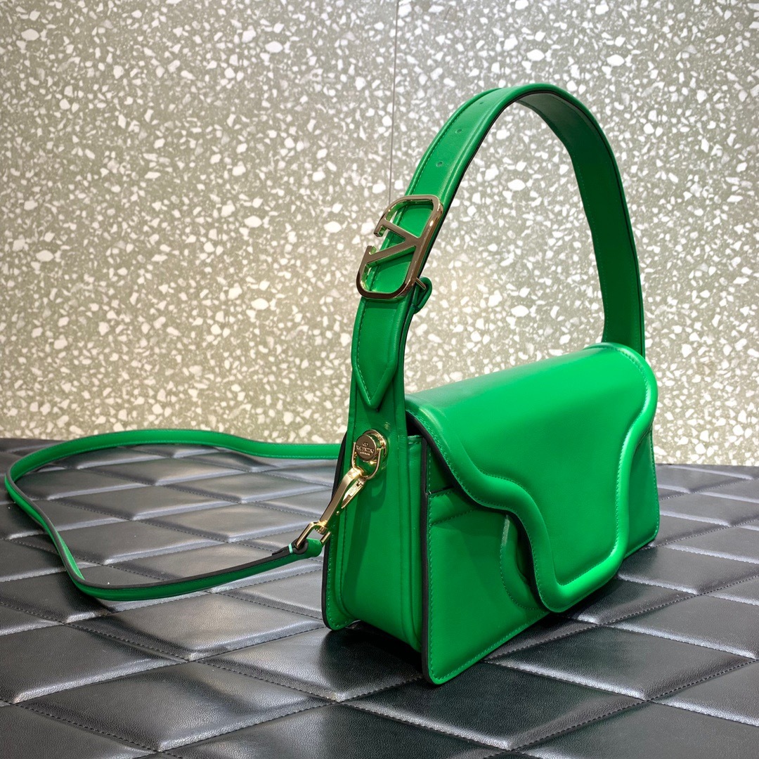 22F11420-ECB8-43A5-AB1F-23546D81B65B