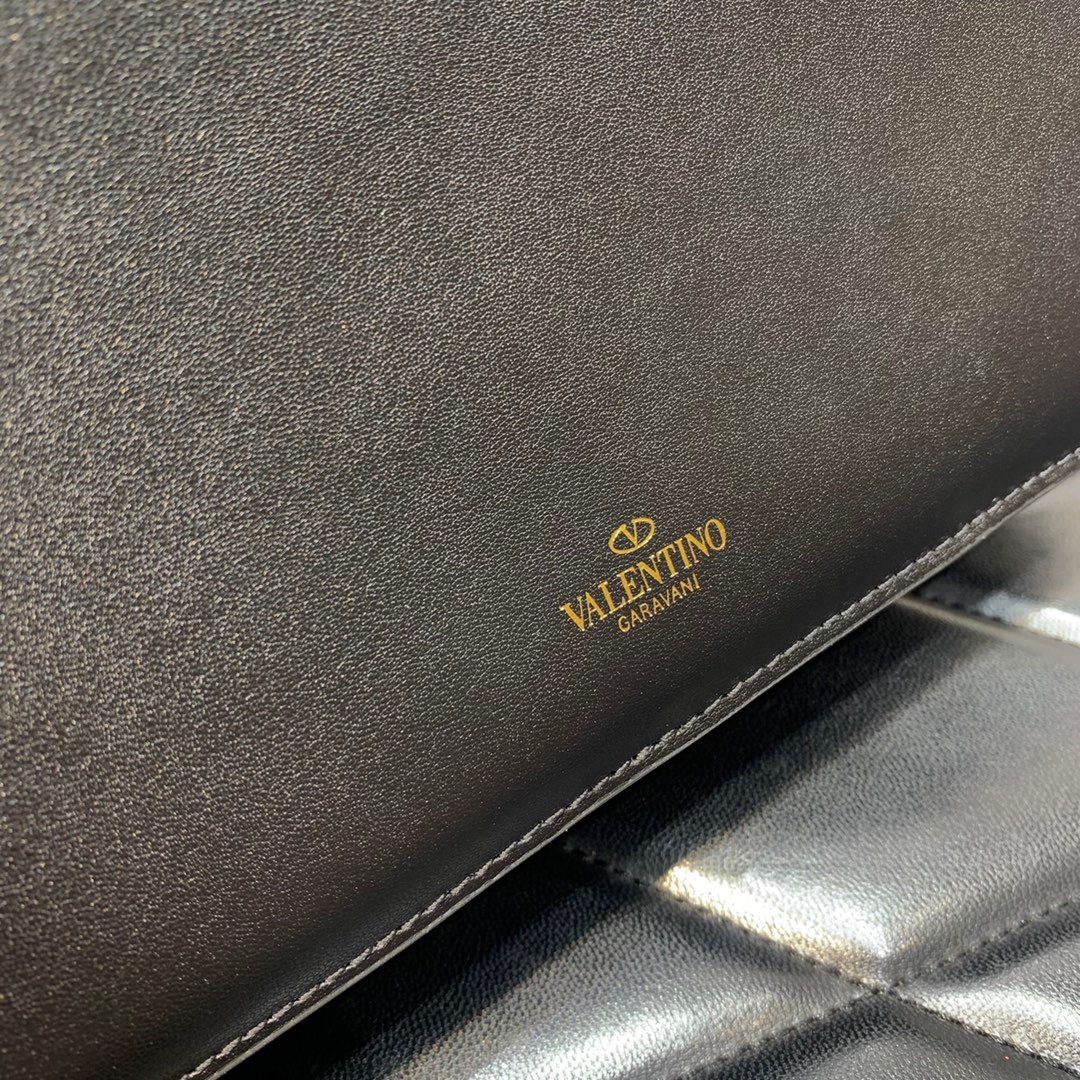 CEC5E4A1-EE84-48D8-9401-F87C7D1E43A6