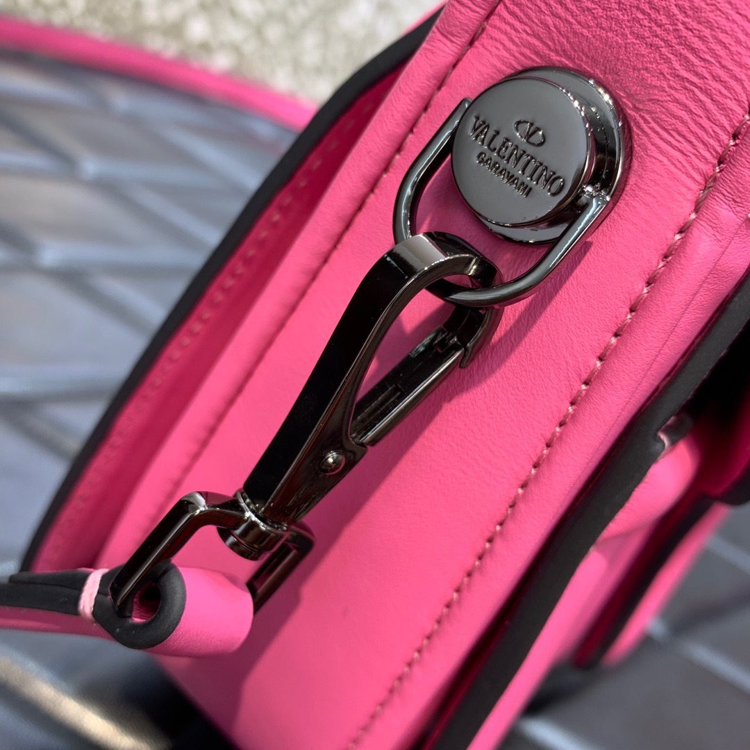 4686849C-8FA1-44A3-B056-ED30CB0E0ED1