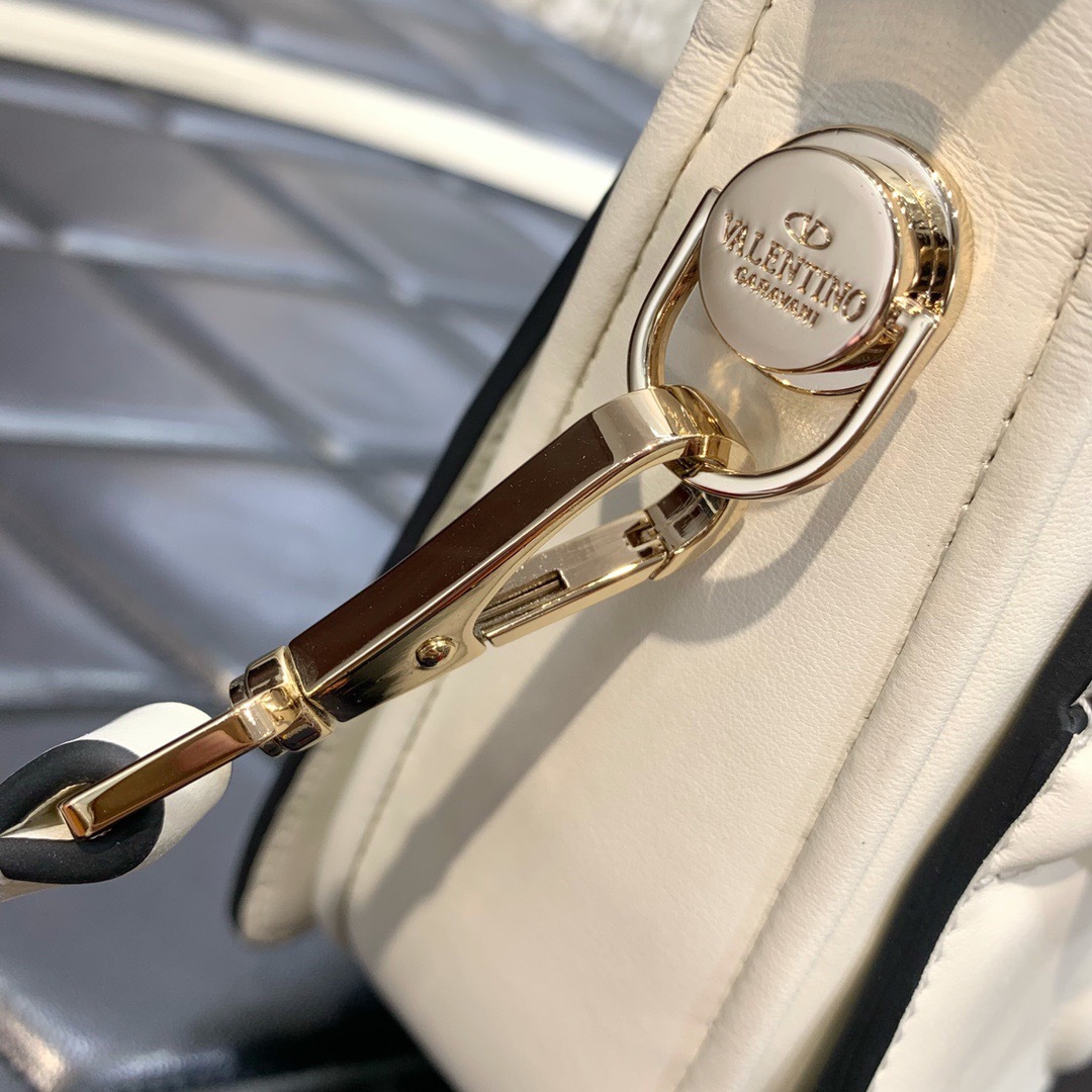 15D48776-3EE5-4698-9353-EB160BD058FD