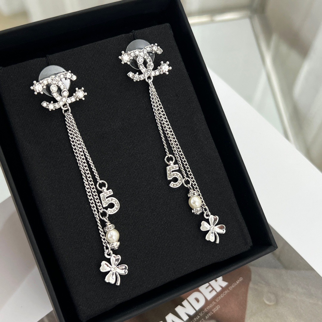 776D0F73-E5AE-4FC4-9723-FF723ABD3BB5