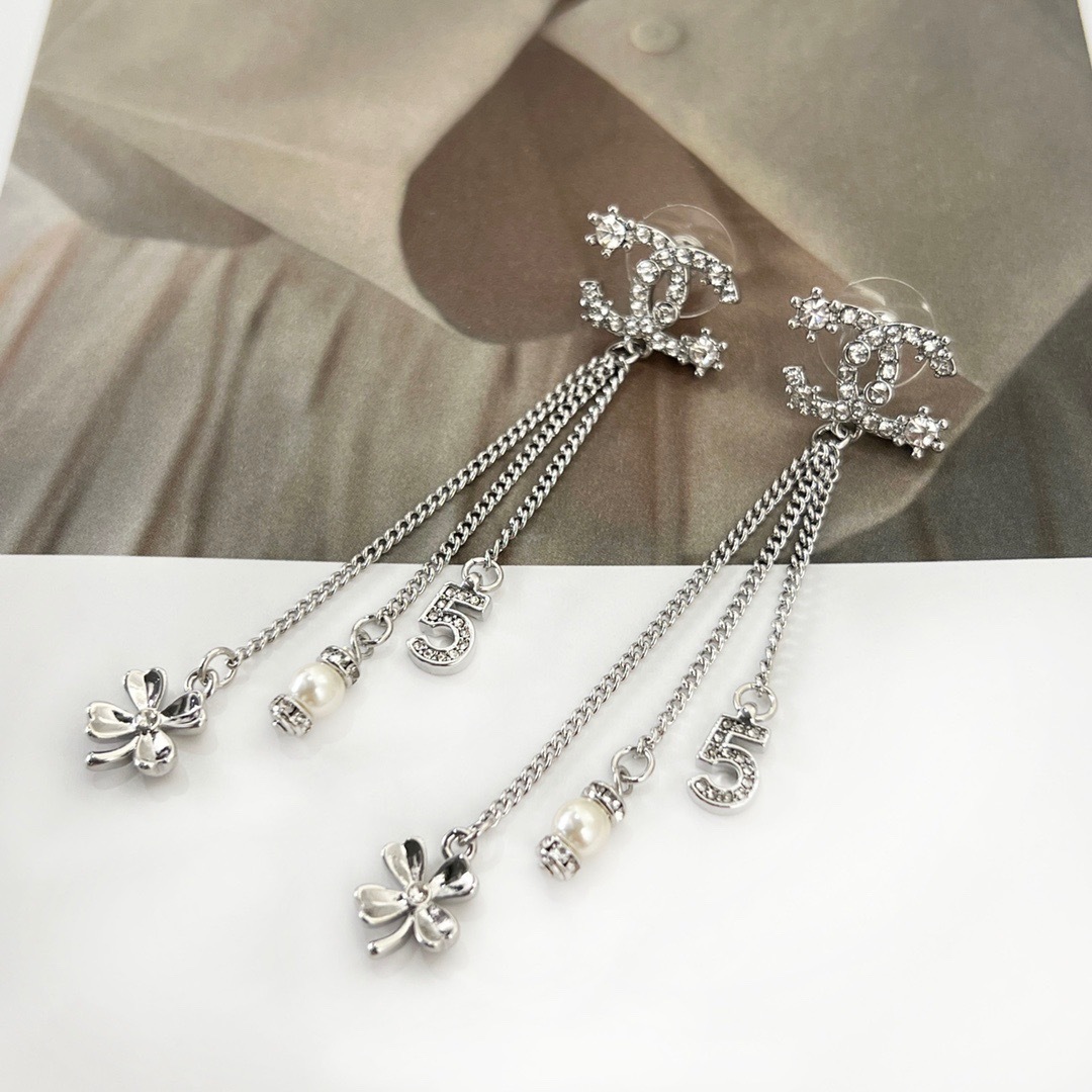 F9B52FA3-A3B5-4878-8F66-5E36F7D0DB80