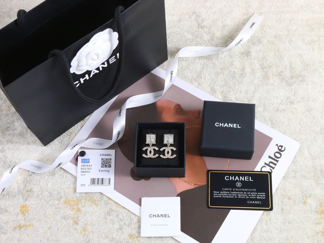 1D44DD82-BB15-462B-9751-28DAAFD56904