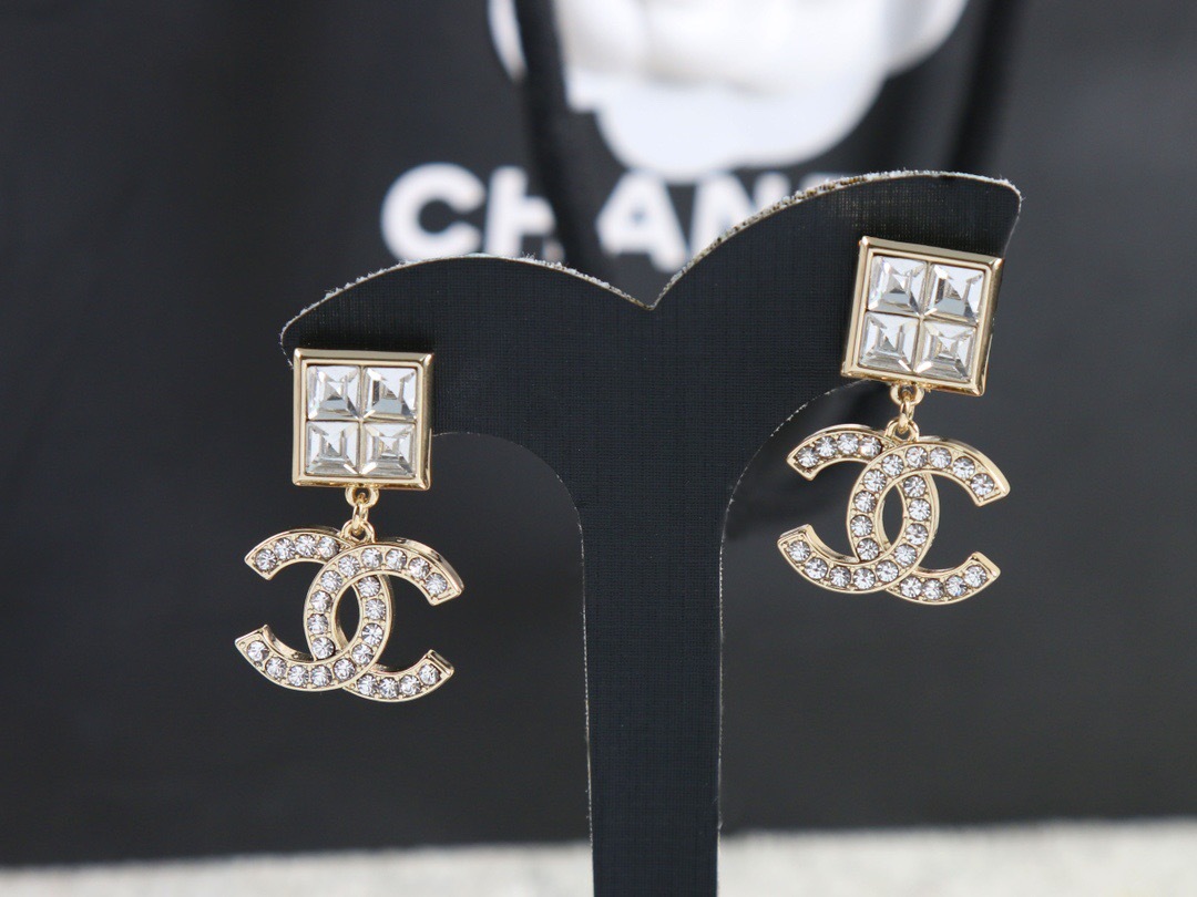 987DB7E5-5125-4772-96FF-E0043BF3B061