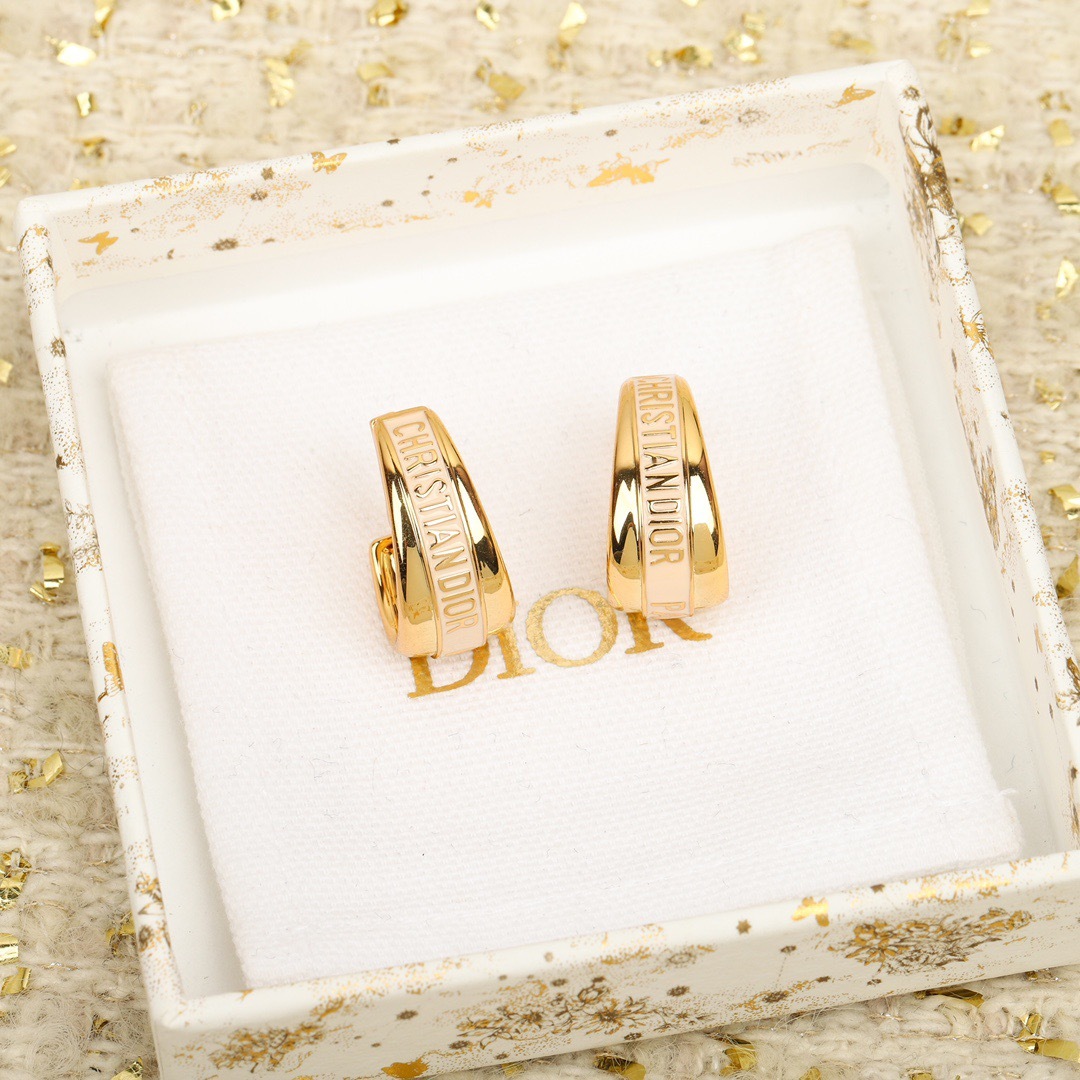 253CE2A8-E75F-4607-8252-6F67BF061A6E