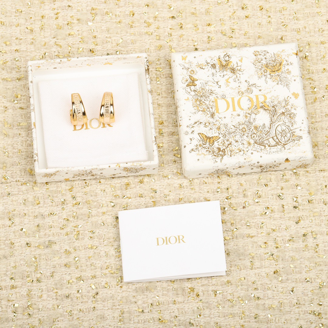 52ED5E03-57D5-4EC2-B012-4556F0E41C48