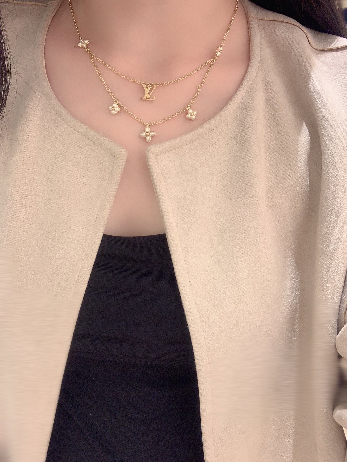 CFEE015A-F130-446A-95B3-1A6702826313