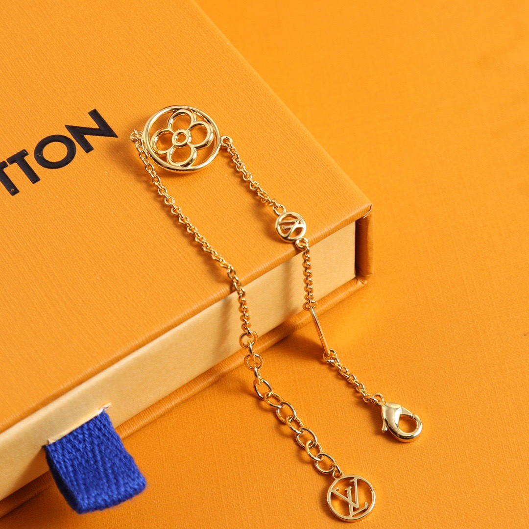 4E67F411-EF8E-4311-813D-DB35AA62FC68